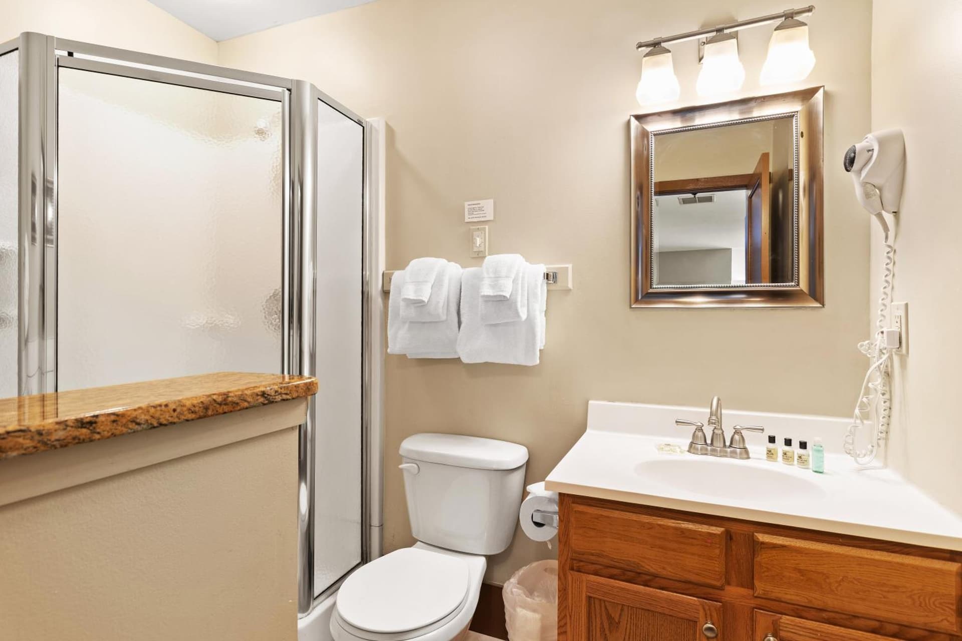 Club Wyndham Shawnee Village gallery photo in East Stroudsburg, PA — image 25