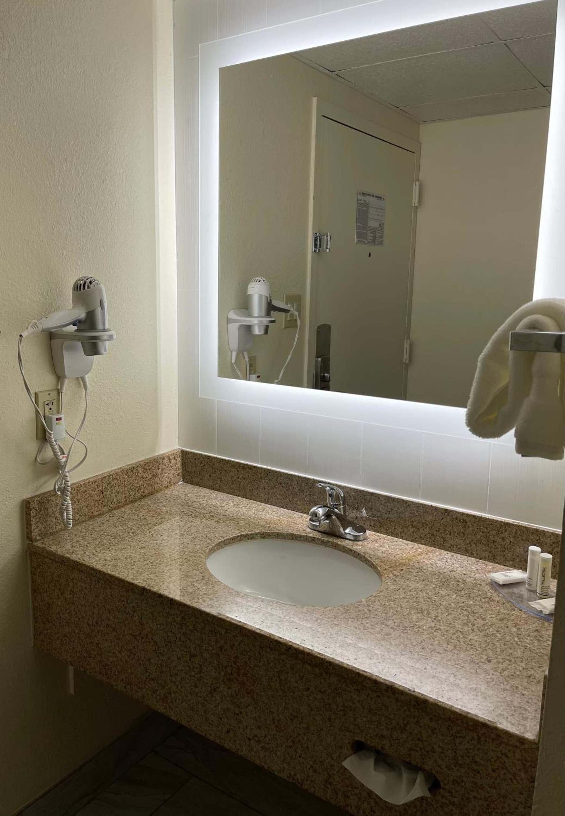 Comfort Inn Dunmore - Scranton East gallery photo in Scranton, PA — image 32