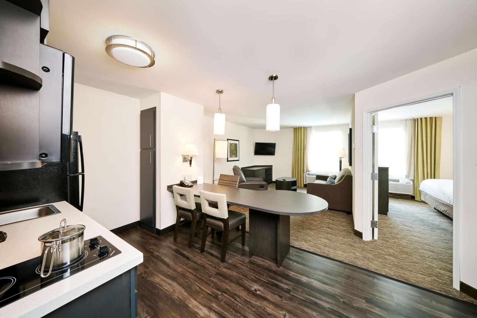 Sonesta Simply Suites Silicon Valley Santa Clara gallery photo in Santa Clara, CA — image 7