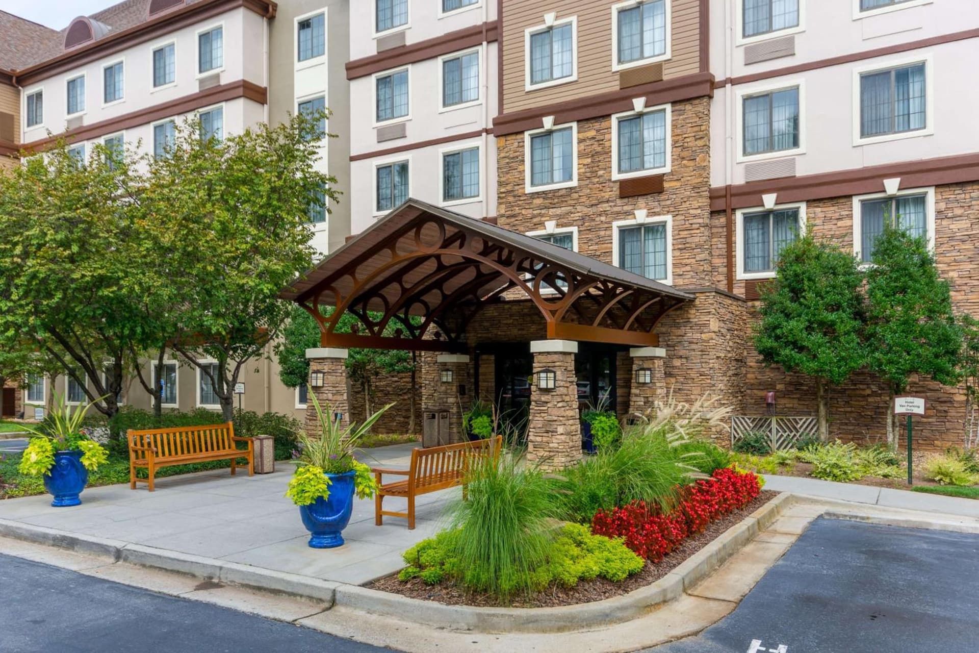 Sonesta ES Suites Atlanta Perimeter Center gallery photo in Atlanta, GA — image 7