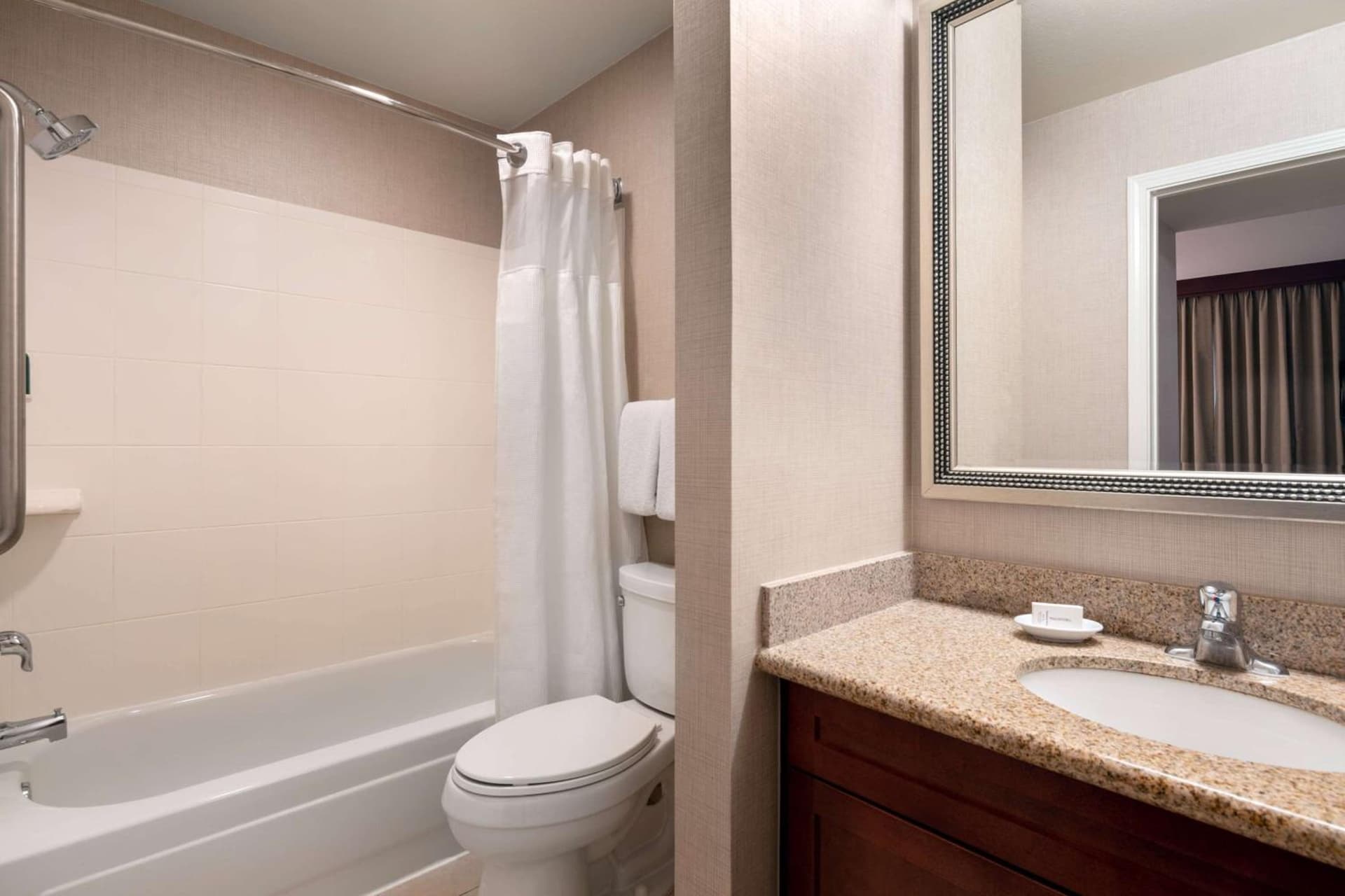 Sonesta ES Suites Tempe gallery photo in Tempe, AZ — image 18