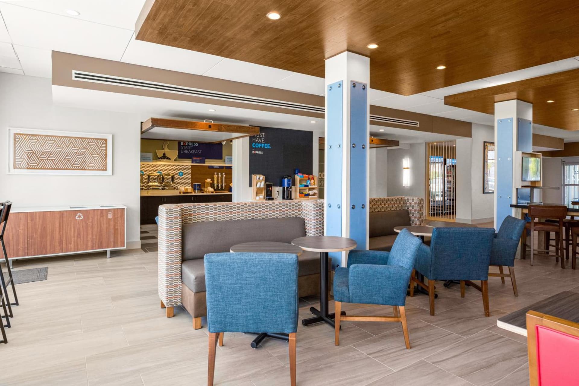 Holiday Inn Express & Suites Sanford - Lake Mary by IHG gallery photo in Sanford, FL — image 75