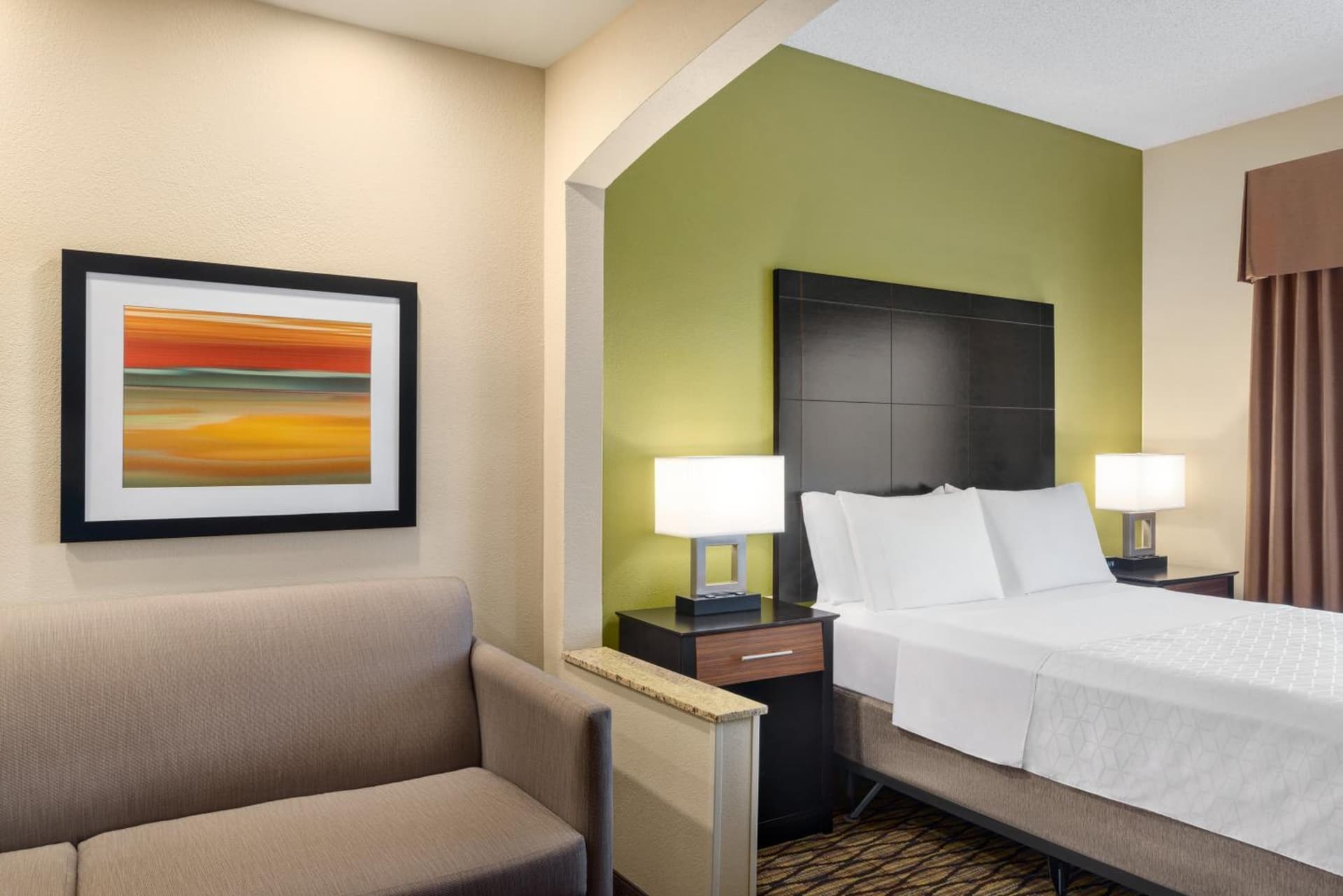 Holiday Inn Express Hotel & Suites Edmond by IHG gallery photo in Edmond, OK — image 31