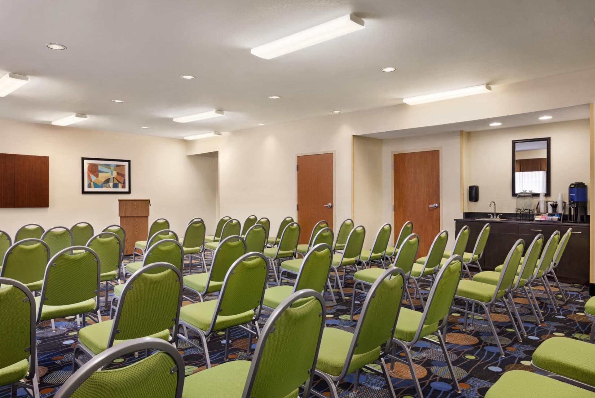 Holiday Inn Express Hotel & Suites Edmond by IHG gallery photo in Edmond, OK — image 35