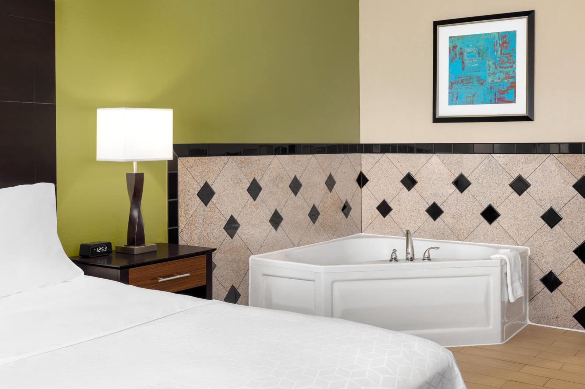 Holiday Inn Express Hotel & Suites Edmond by IHG gallery photo in Edmond, OK — image 14