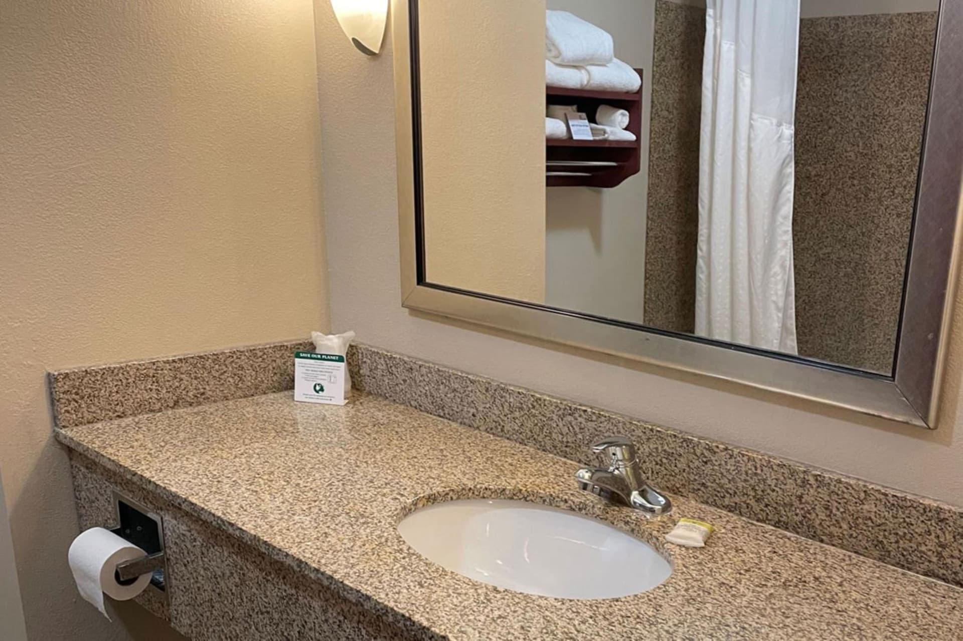 Holiday Inn Express & Suites Niagara Falls by IHG gallery photo in Niagara Falls, NY — image 23
