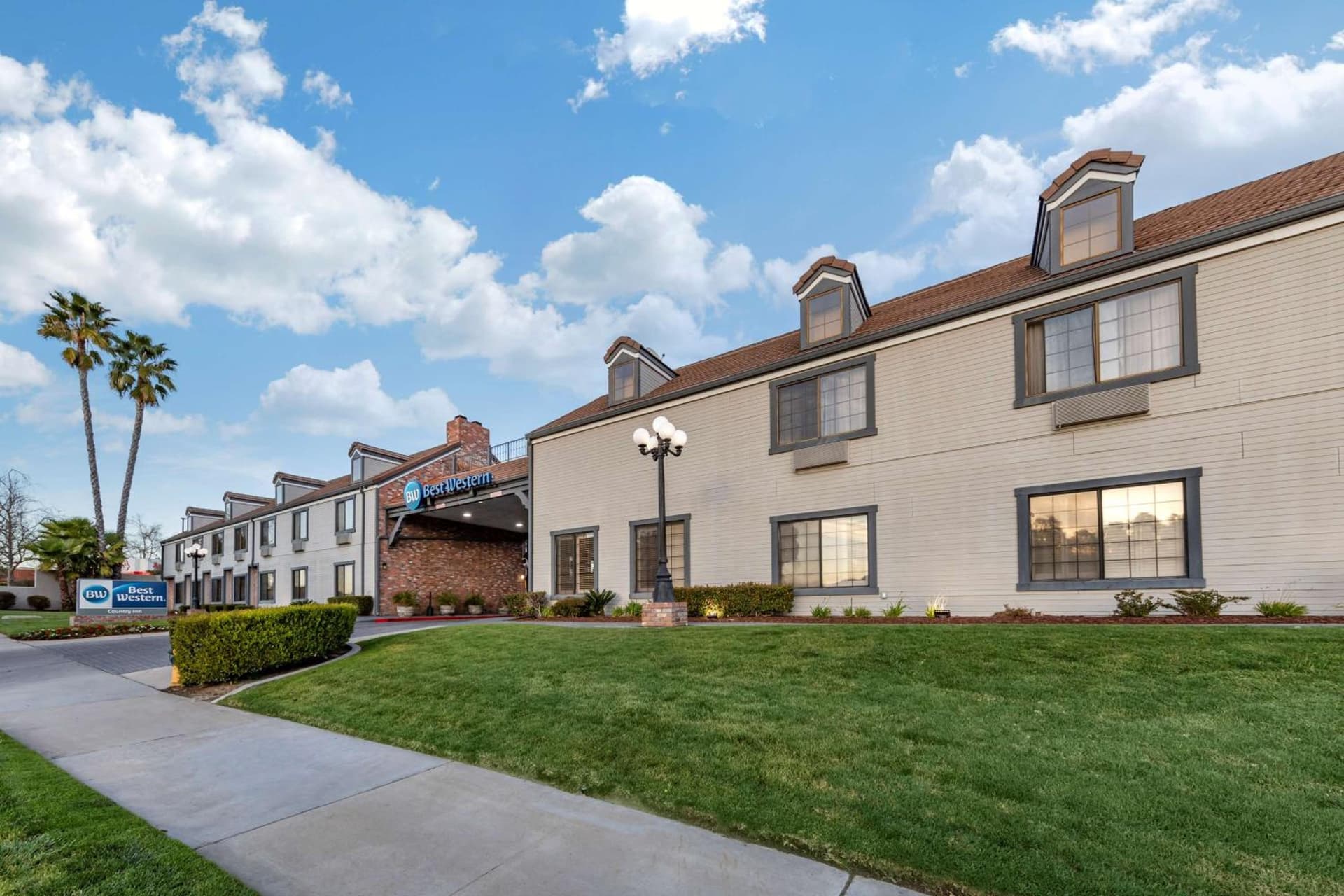 Best Western Country Inn Temecula gallery photo in Temecula, CA — image 4