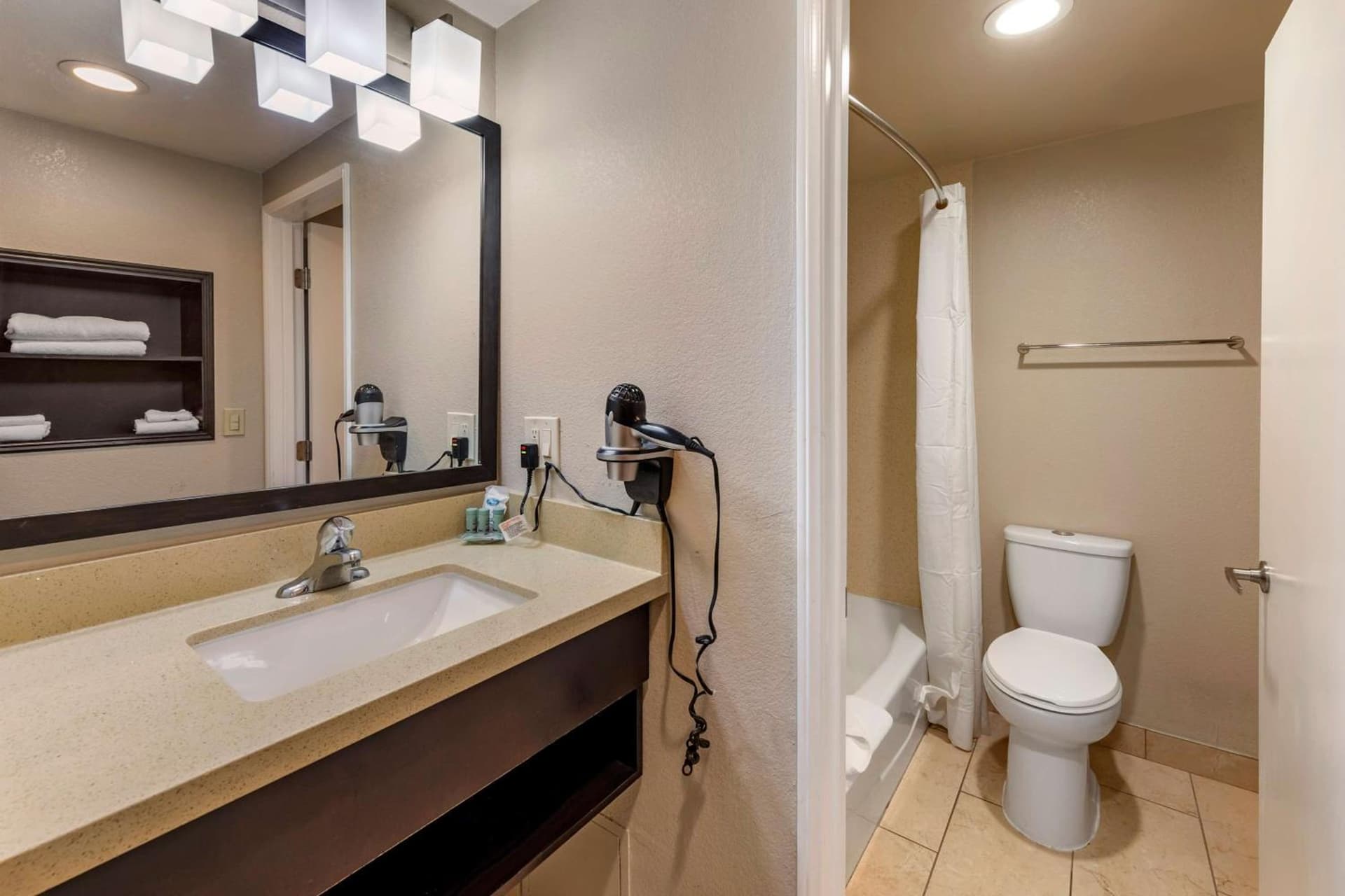 Best Western Country Inn Temecula gallery photo in Temecula, CA — image 10