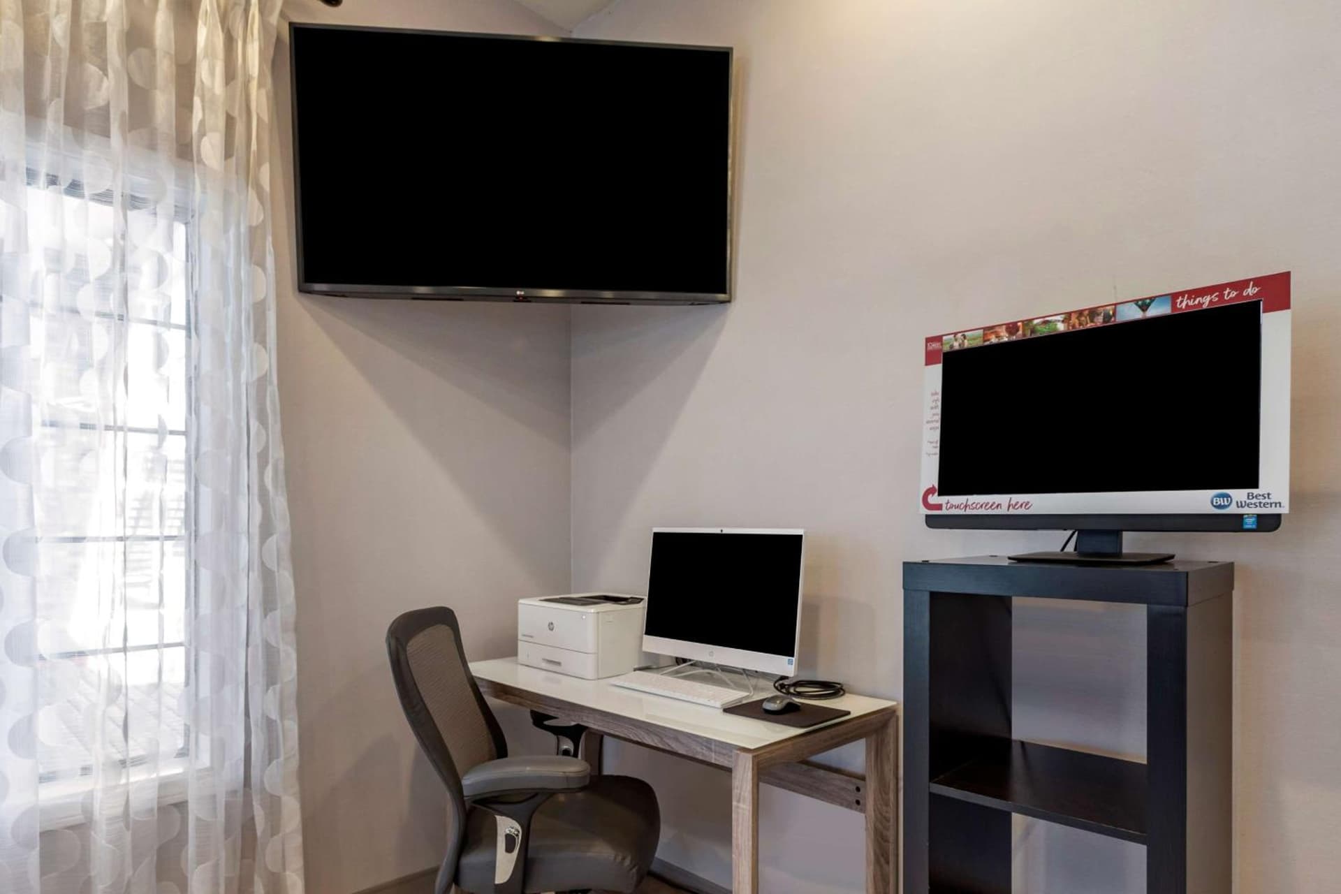 Best Western Country Inn Temecula gallery photo in Temecula, CA — image 5