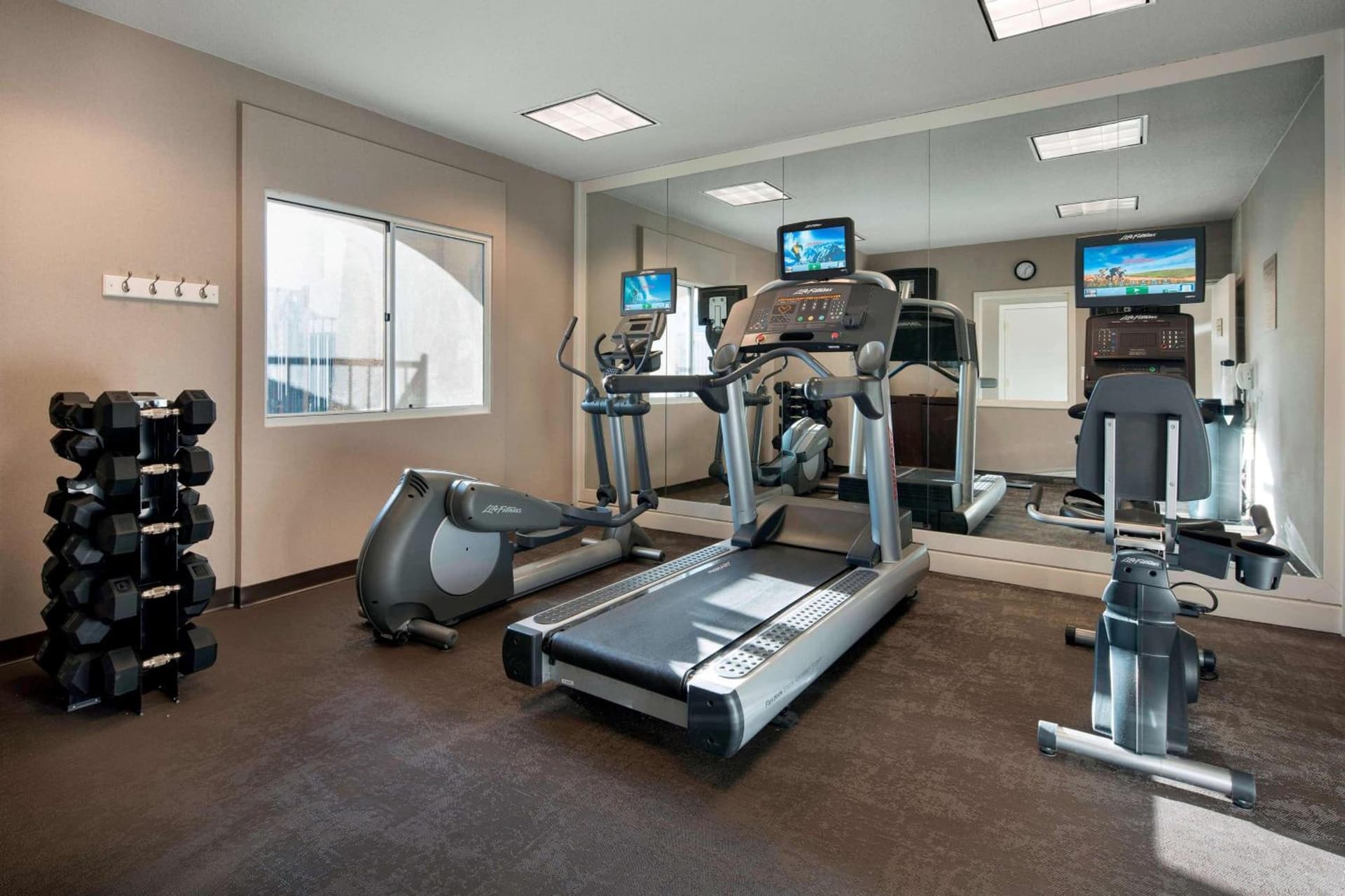 Sonesta ES Suites Scottsdale Paradise Valley gallery photo in Scottsdale, AZ — image 16