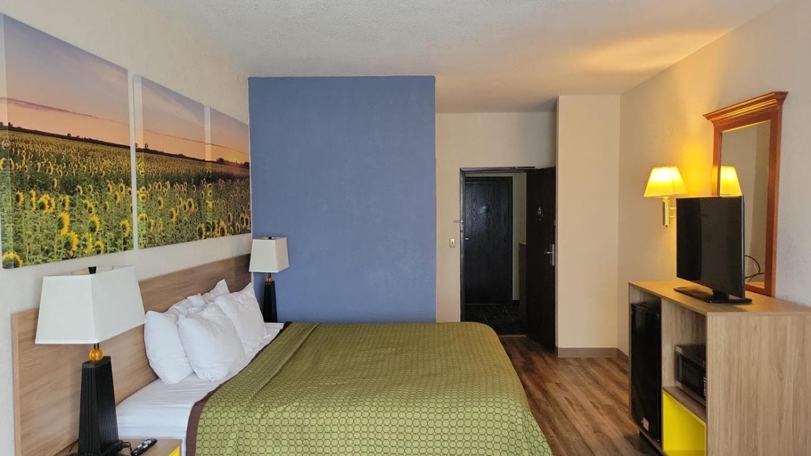 Days Inn by Wyndham Topeka gallery photo in Topeka, KS — image 9