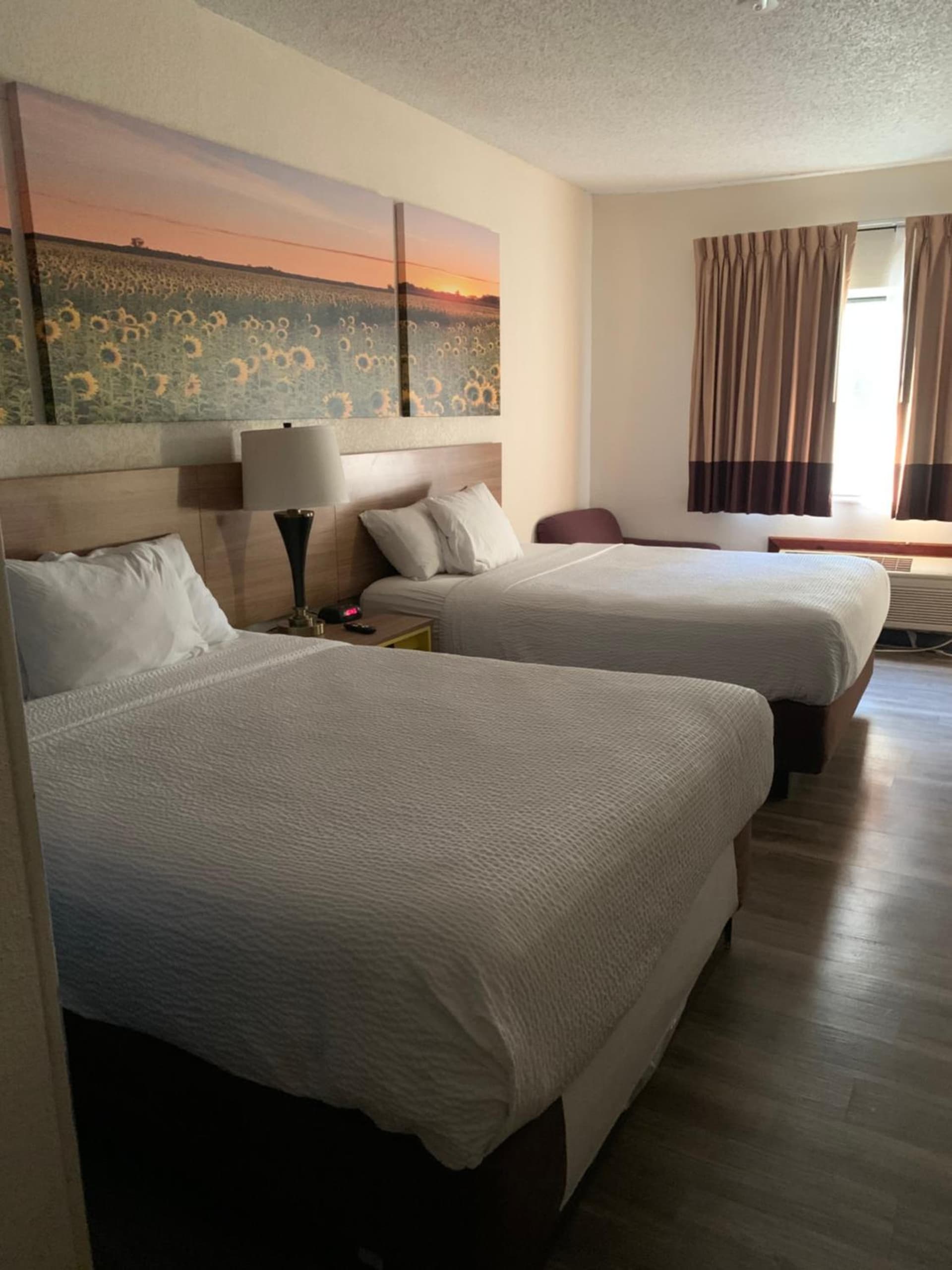 Days Inn by Wyndham Topeka gallery photo in Topeka, KS — image 30
