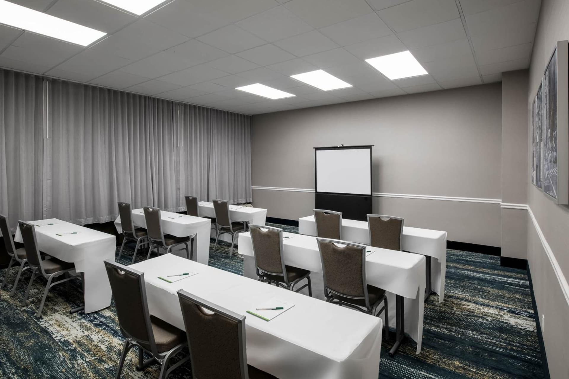 Baymont by Wyndham White Plains - Elmsford gallery photo in Elmsford, NY — image 18