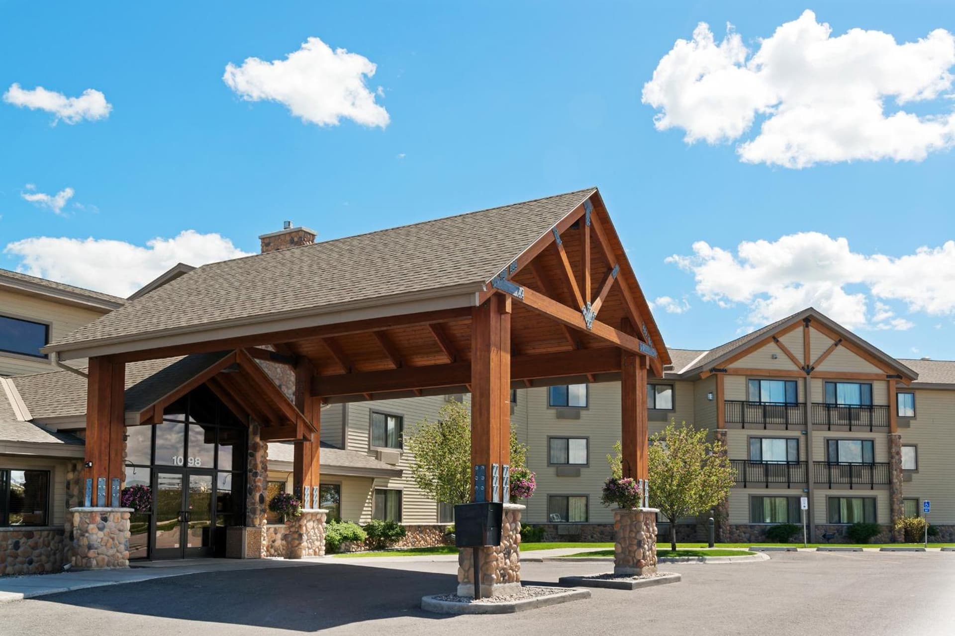 AmericInn by Wyndham Rexburg BYUI interior in Rexburg, ID — gallery photo 2