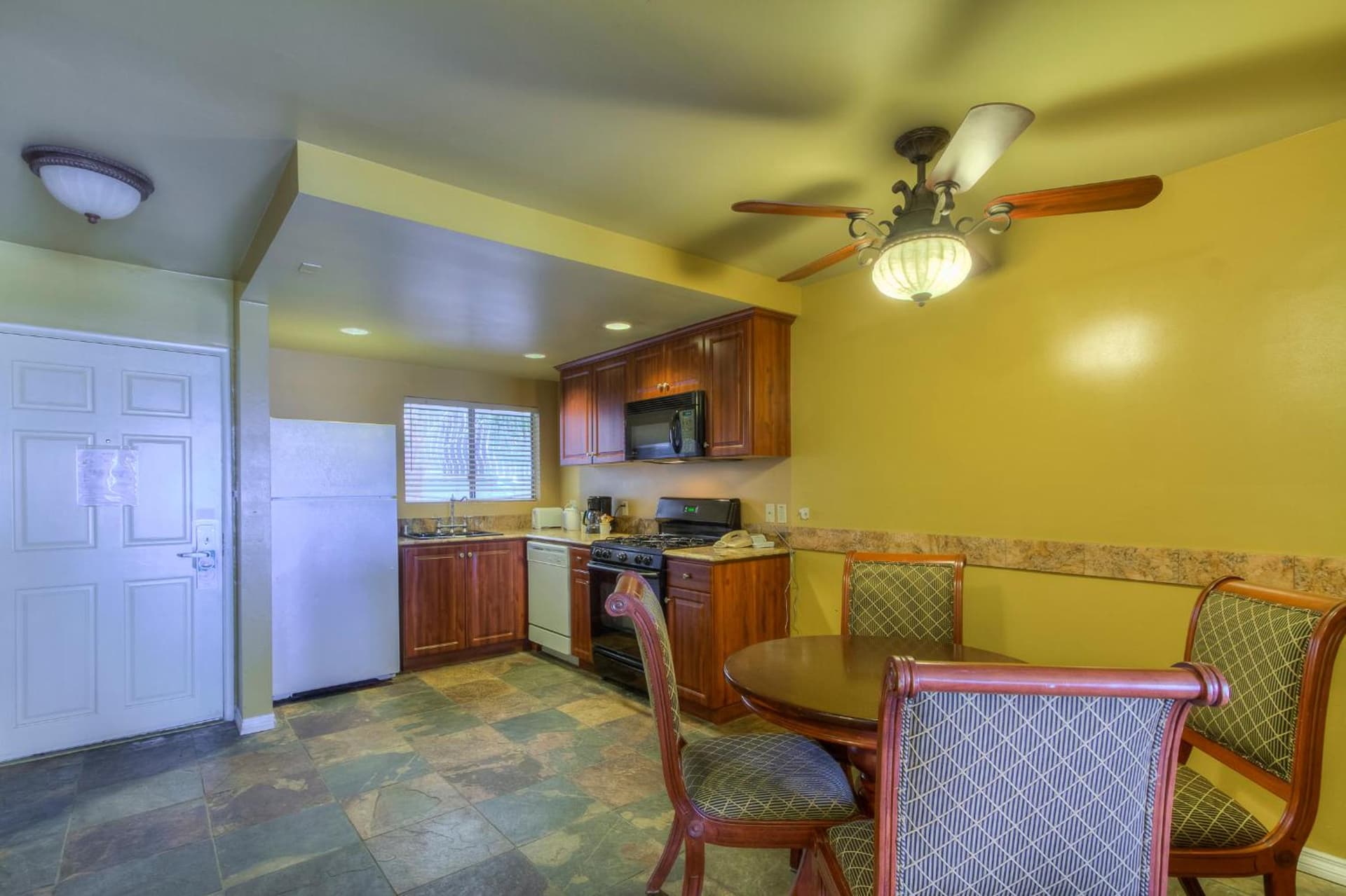 Oceanside Marina Suites gallery photo in Oceanside, CA — image 7