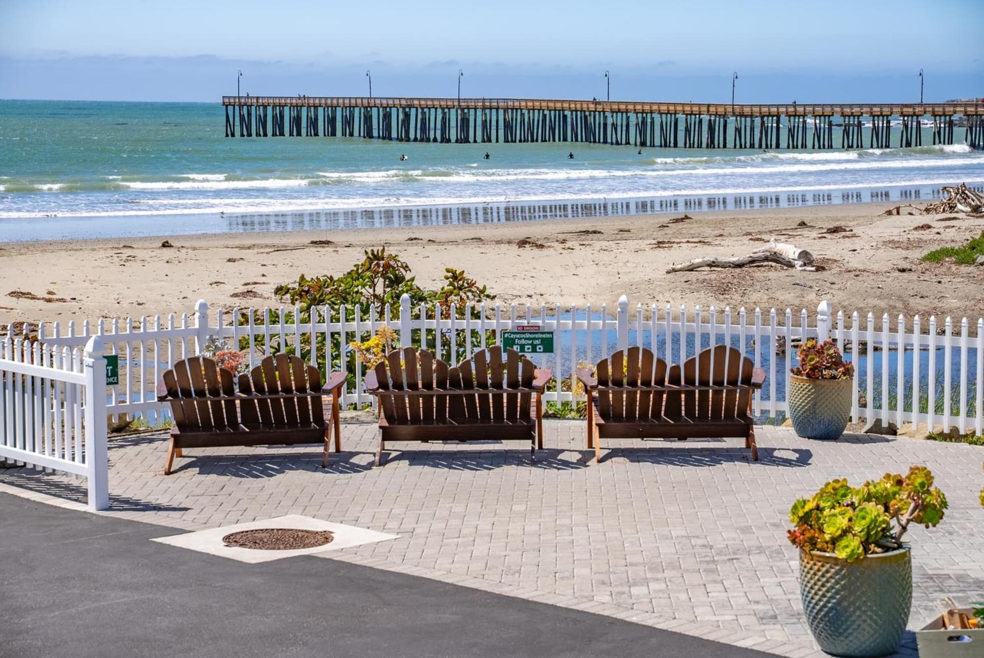 Shoreline Inn...on the beach gallery photo in Cayucos, CA — image 39
