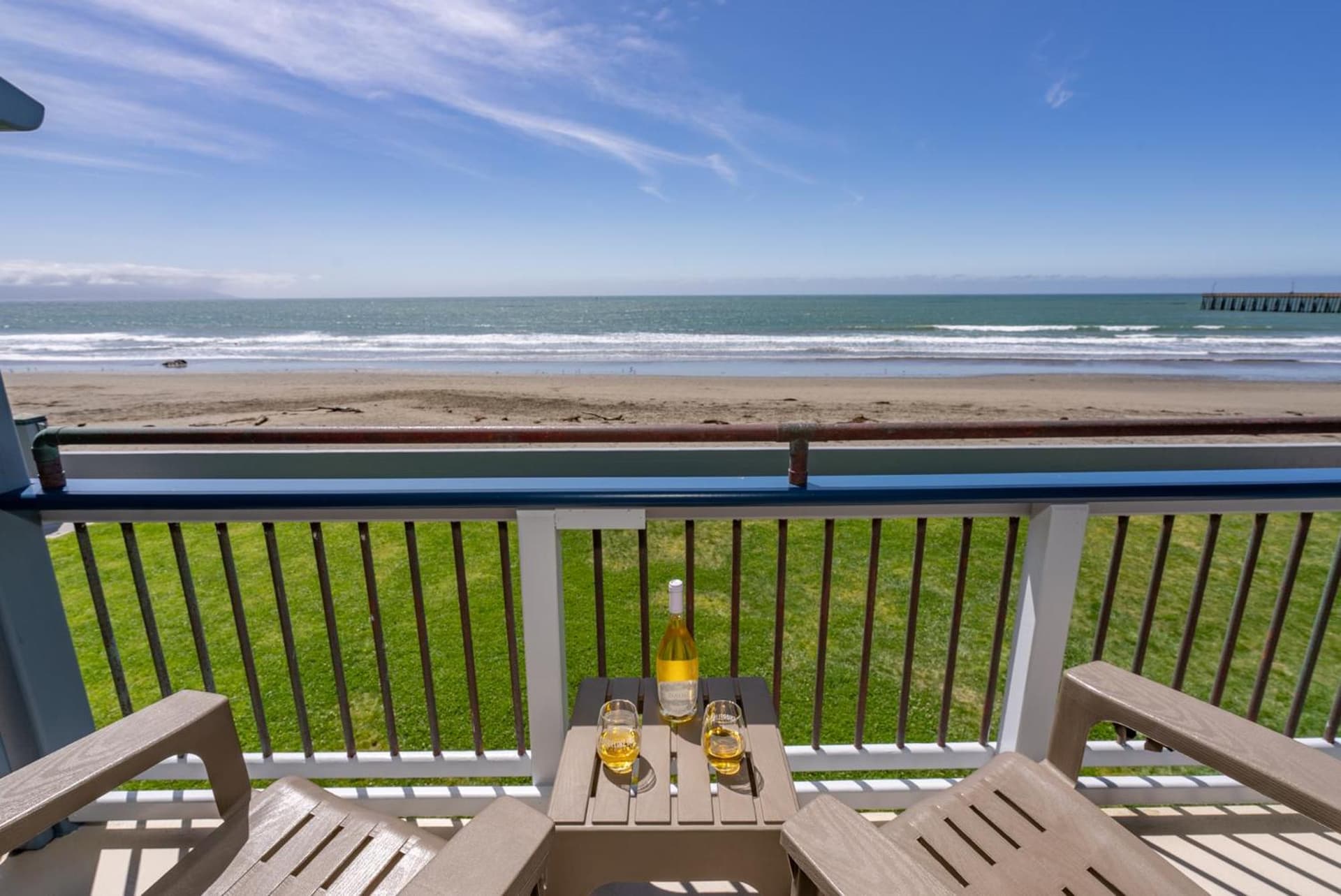 Shoreline Inn...on the beach gallery photo in Cayucos, CA — image 37