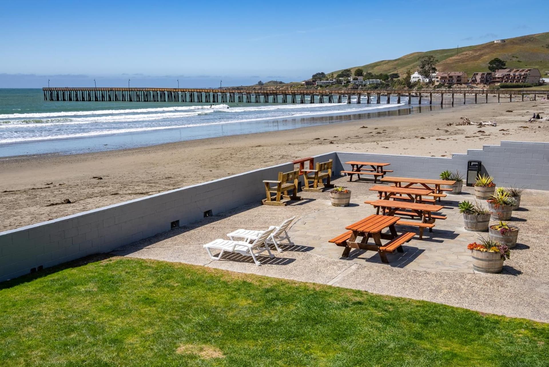 Shoreline Inn...on the beach gallery photo in Cayucos, CA — image 18