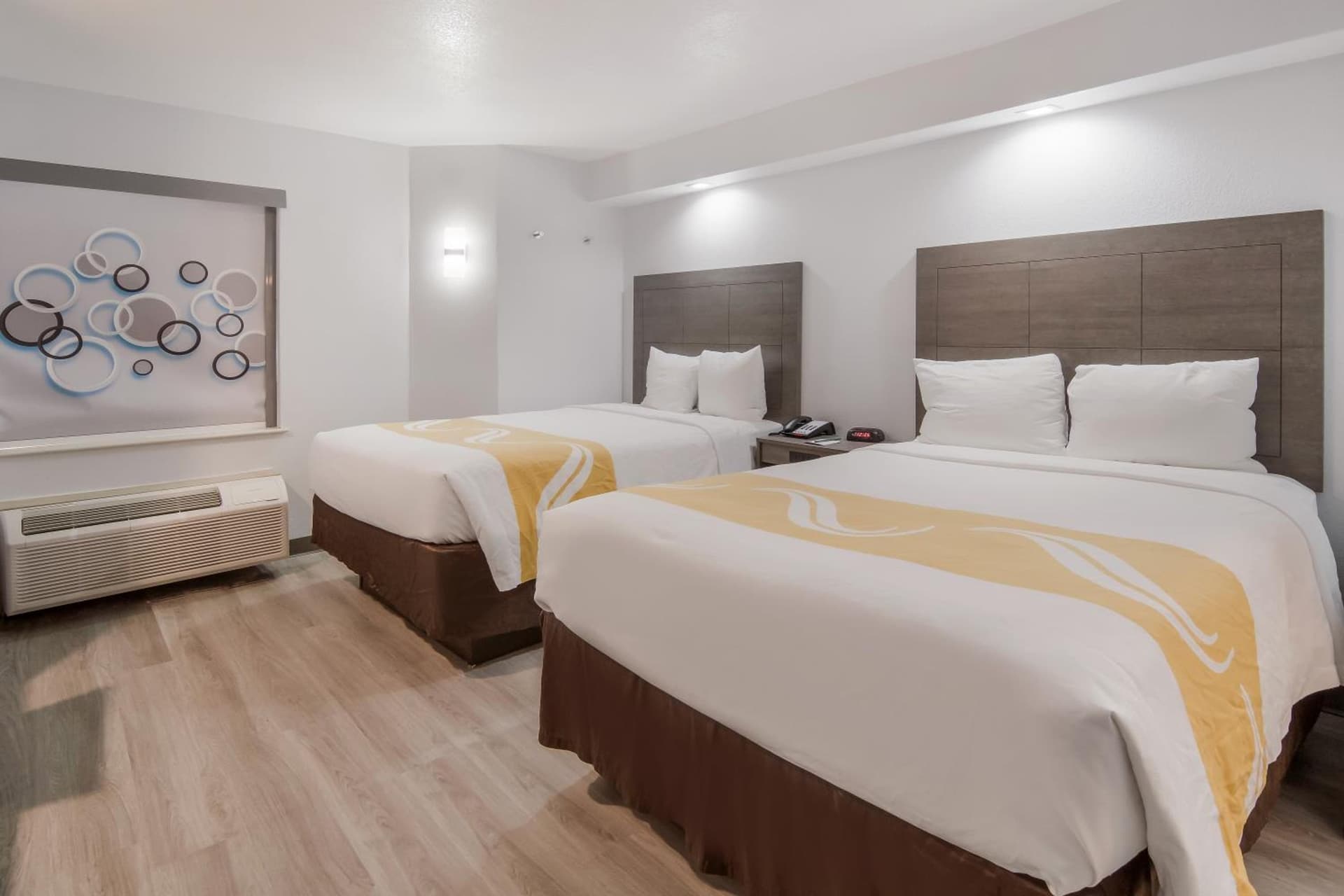Quality Inn & Suites Richardson-Dallas interior in Richardson, TX — gallery photo 2