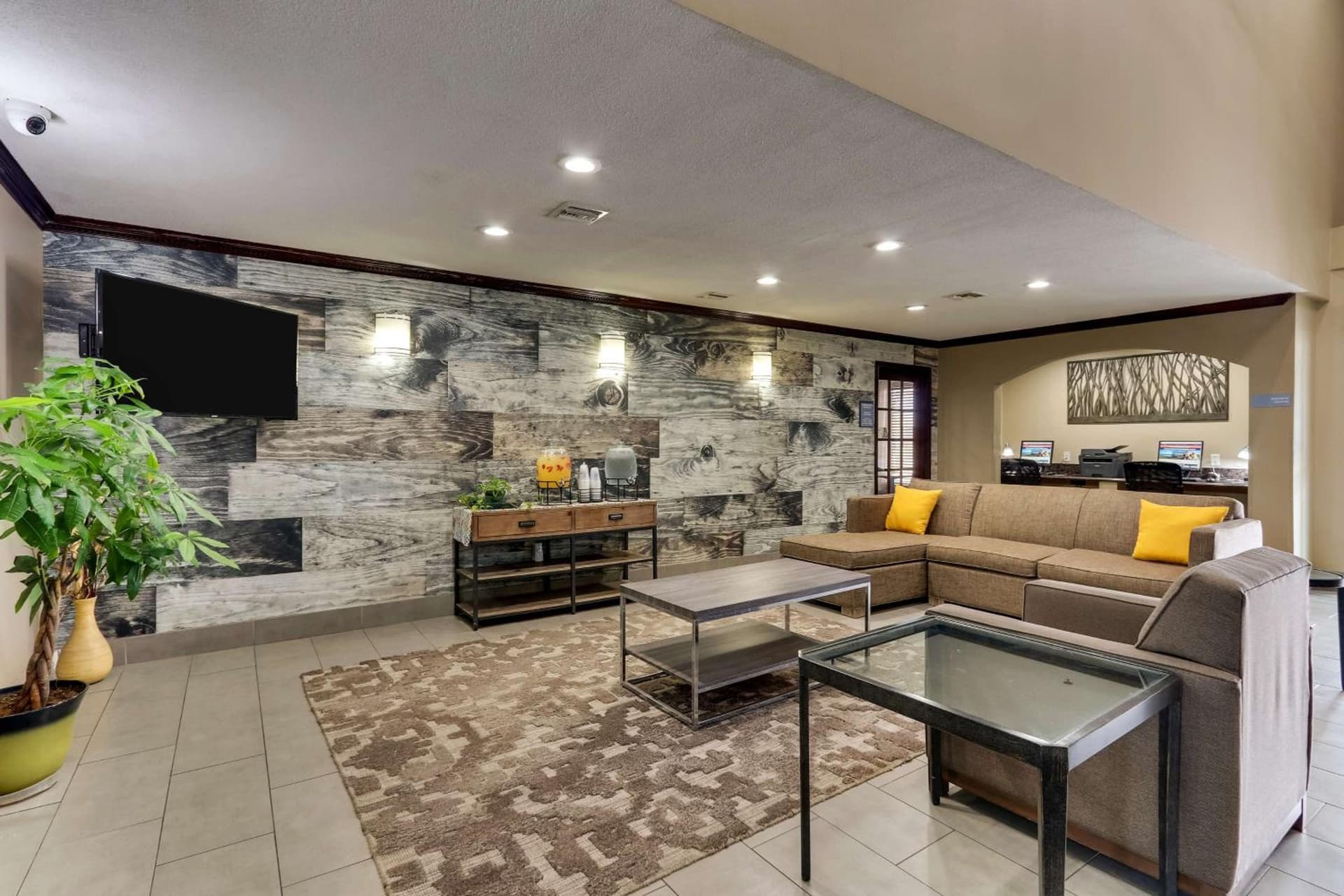 Best Western Plus University Inn & Suites gallery photo in Wichita Falls, TX — image 34