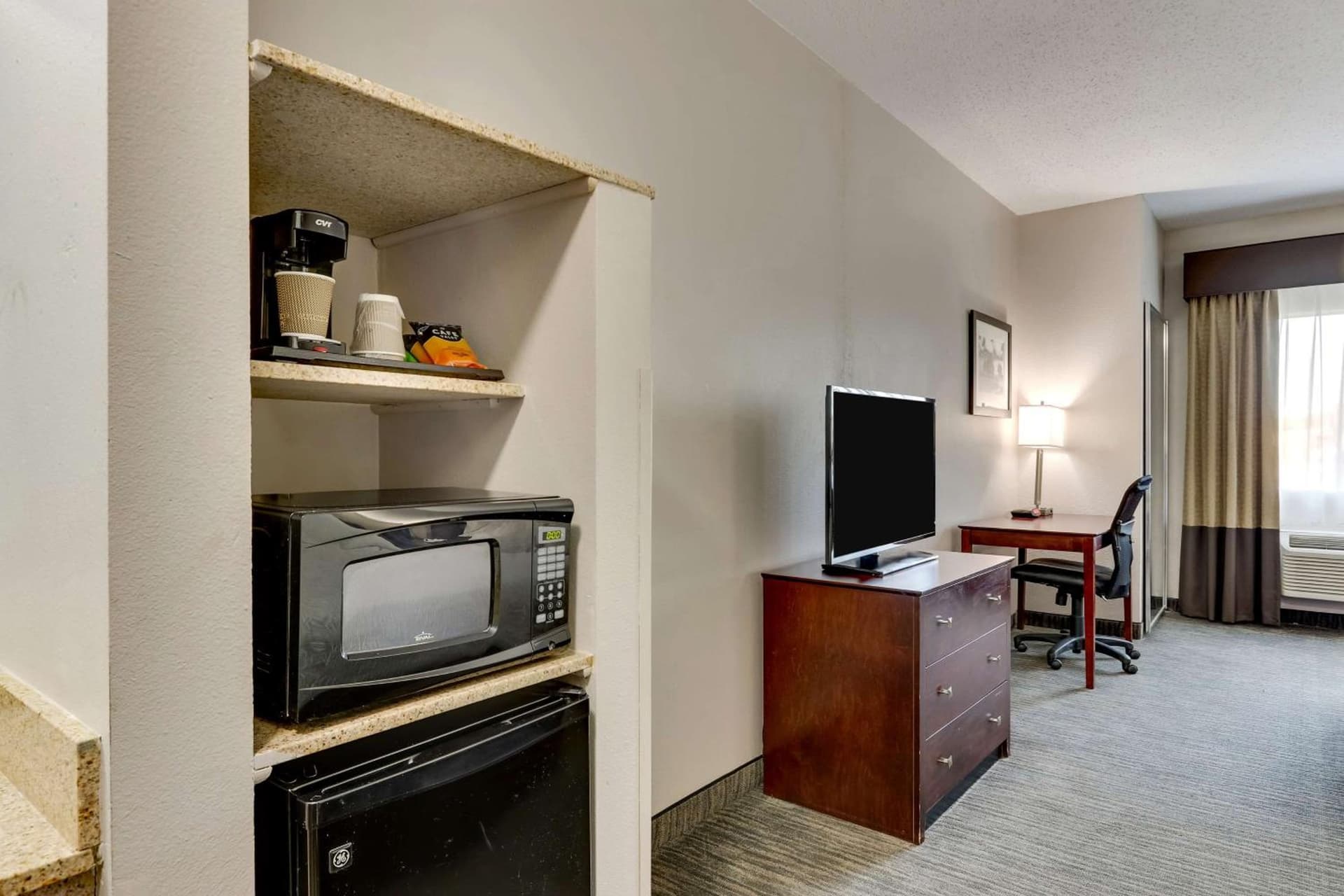 Best Western Plus University Inn & Suites gallery photo in Wichita Falls, TX — image 4