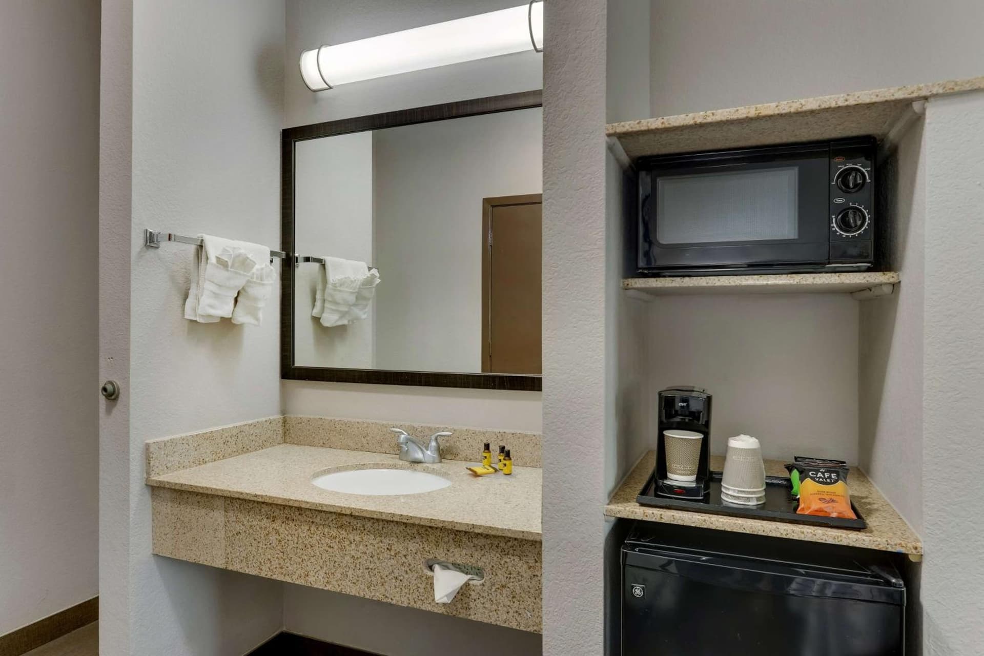 Best Western Plus University Inn & Suites gallery photo in Wichita Falls, TX — image 30