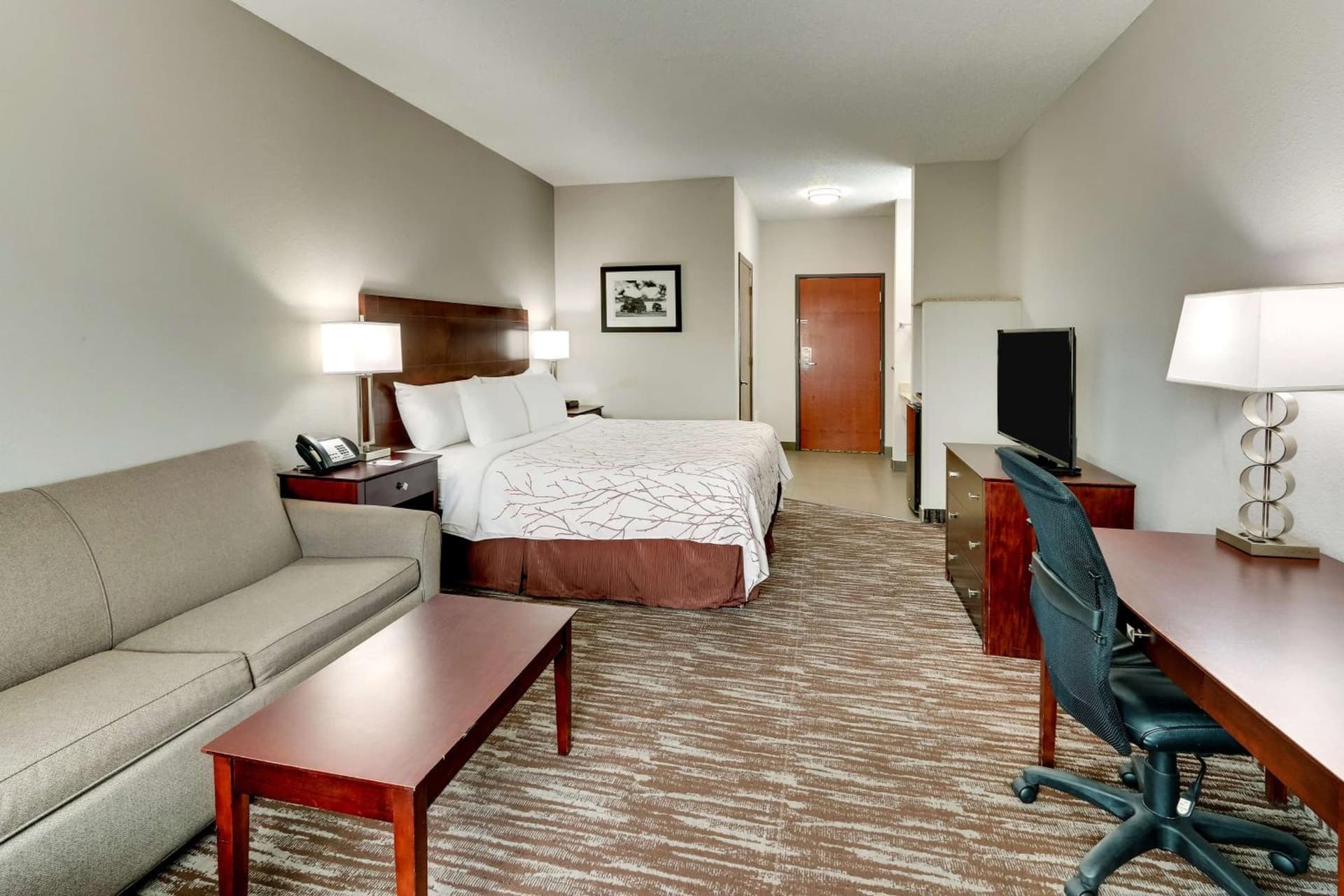 Best Western Plus University Inn & Suites property views in Wichita Falls, TX — gallery photo 3