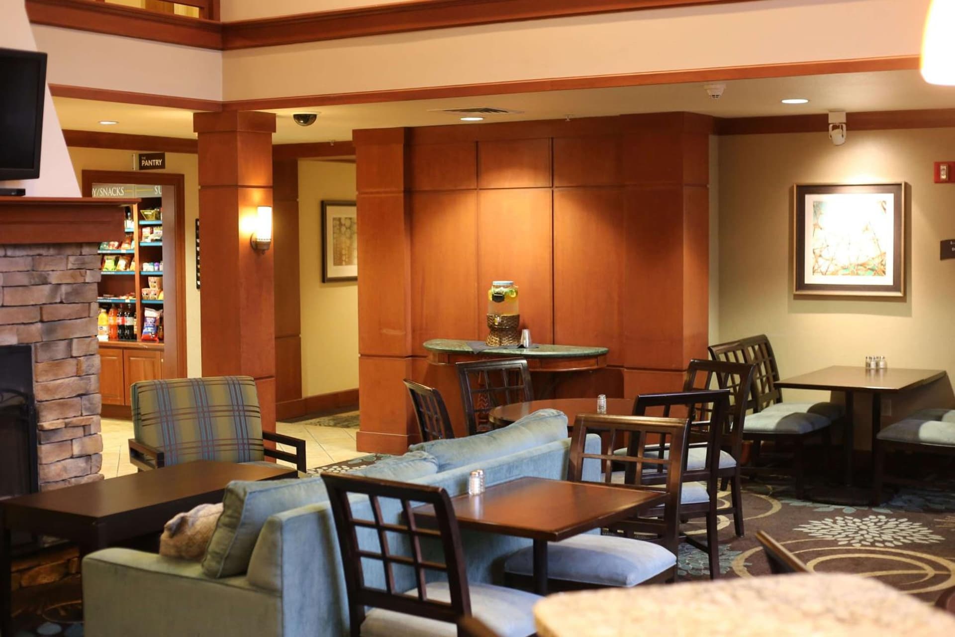 Sonesta ES Suites Portland Vancouver 41st Street gallery photo in Vancouver, WA — image 25