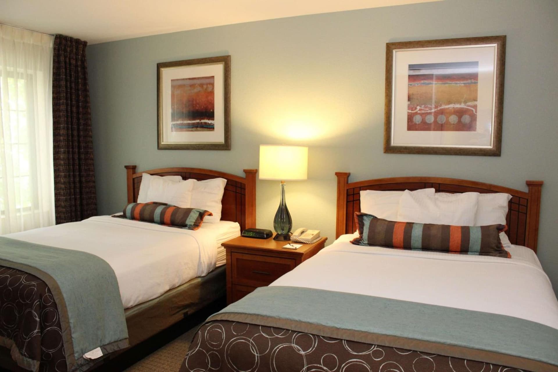 Sonesta ES Suites Portland Vancouver 41st Street gallery photo in Vancouver, WA — image 10