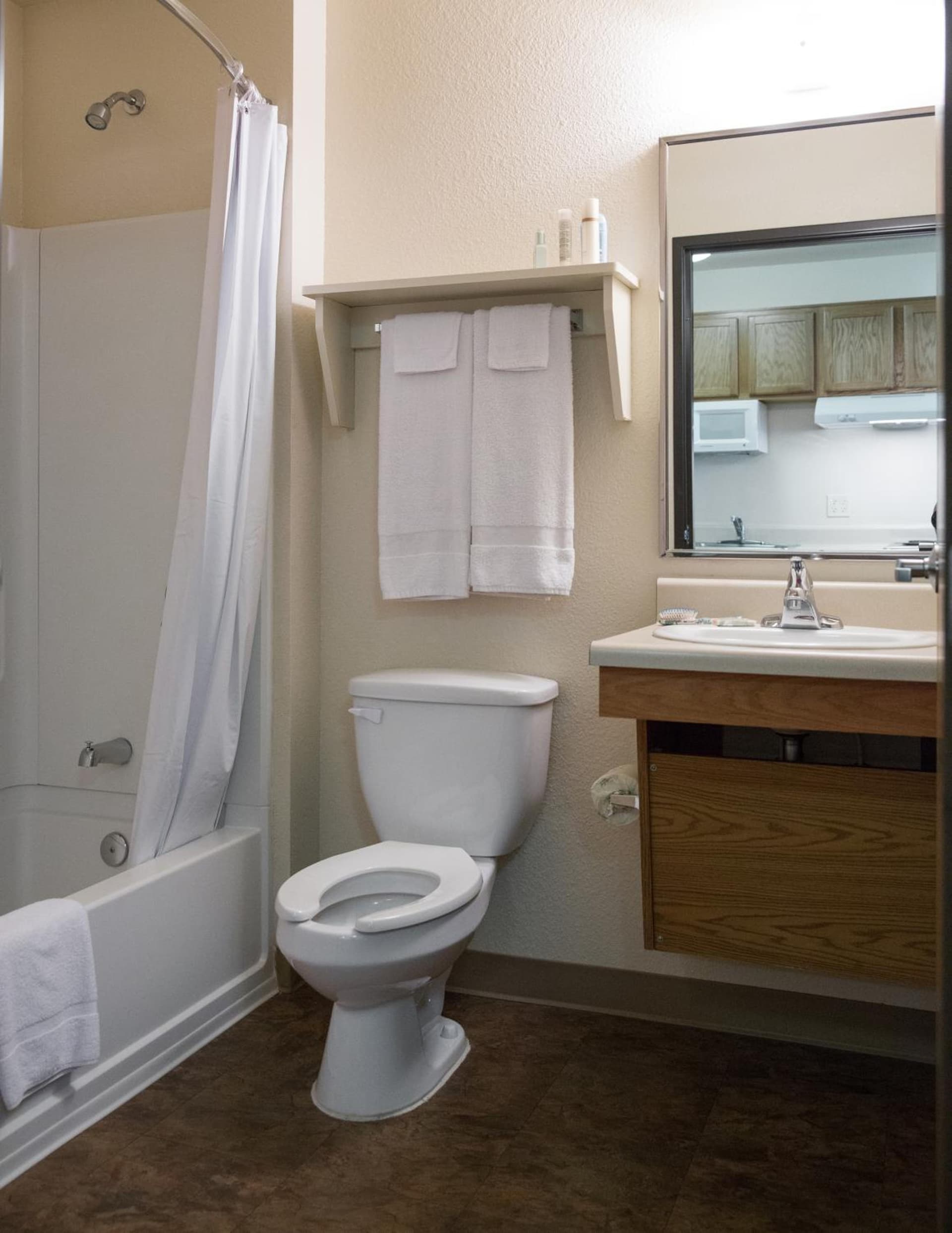 WoodSpring Suites Charlotte Gastonia gallery photo in Gastonia, NC — image 15
