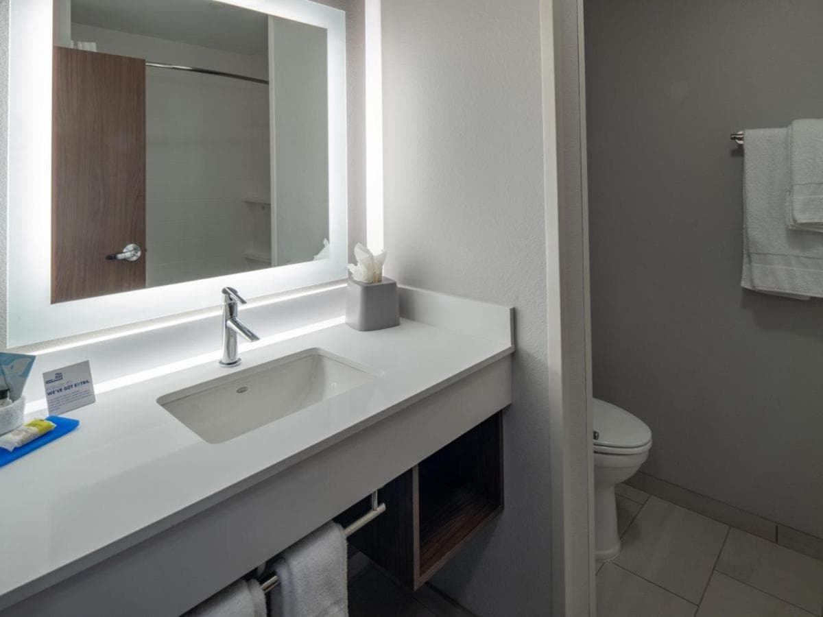 Holiday Inn Express & Suites - Little Rock Downtown by IHG gallery photo in Little Rock, AR — image 13
