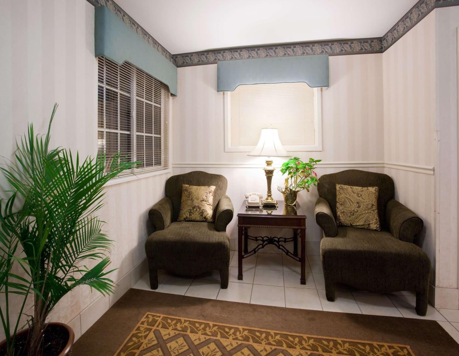 Sonesta Simply Suites Denver West Federal Center gallery photo in Lakewood, CO — image 17