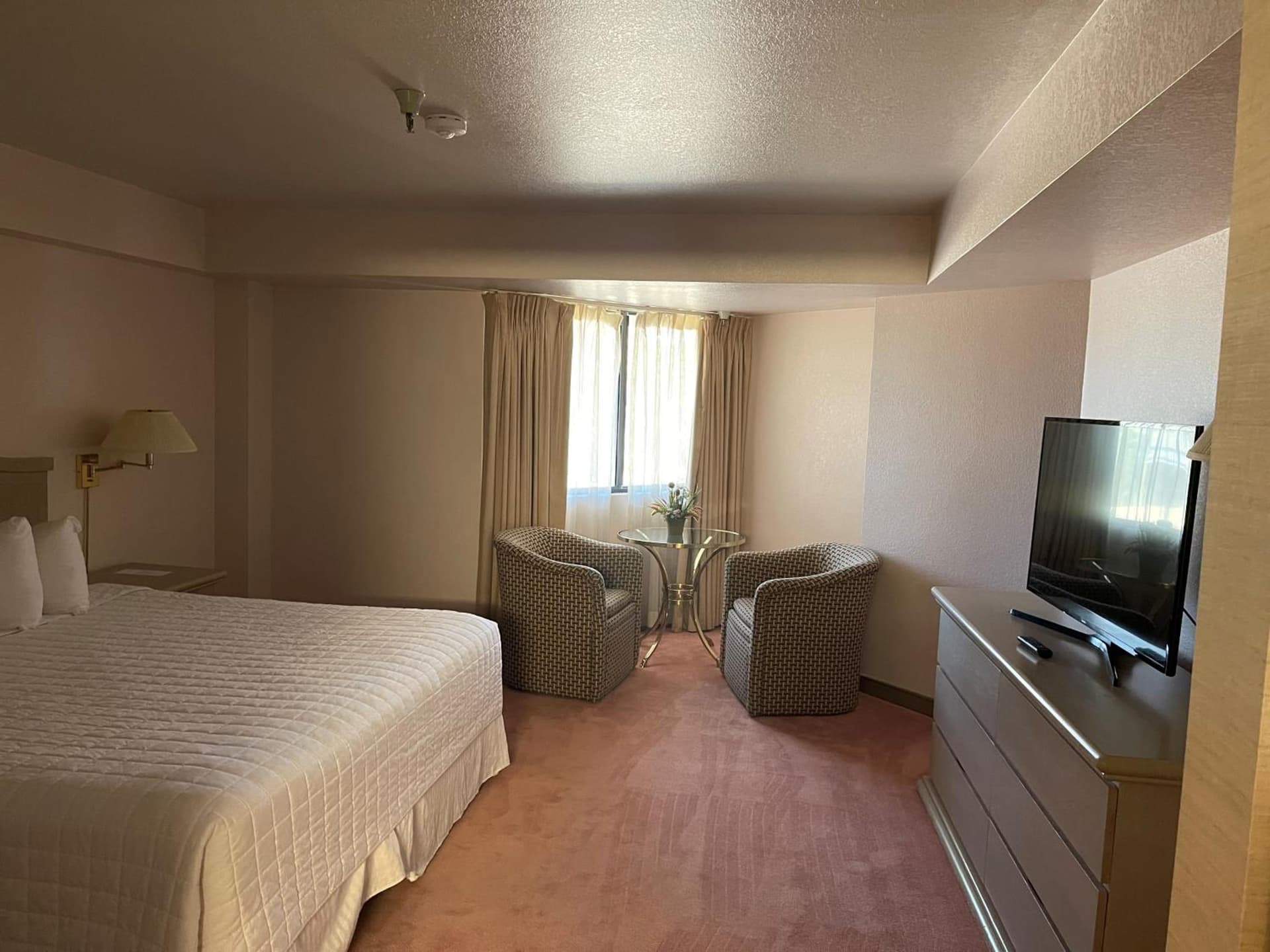 Ramada by Wyndham Viscount Suites Tucson East gallery photo in Tucson, AZ — image 28
