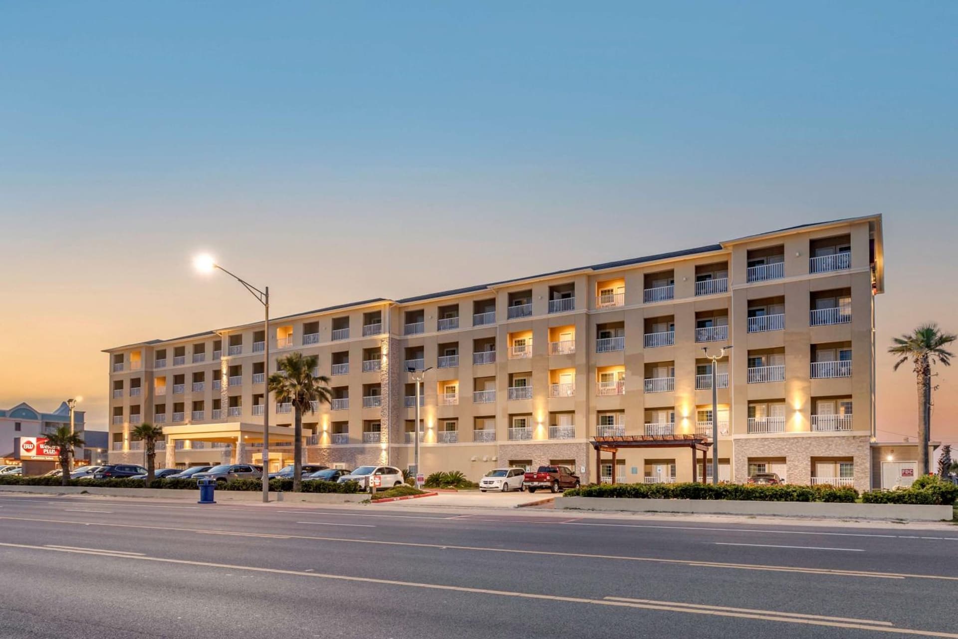 Best Western Plus Galveston Suites gallery photo in Galveston, TX — image 15