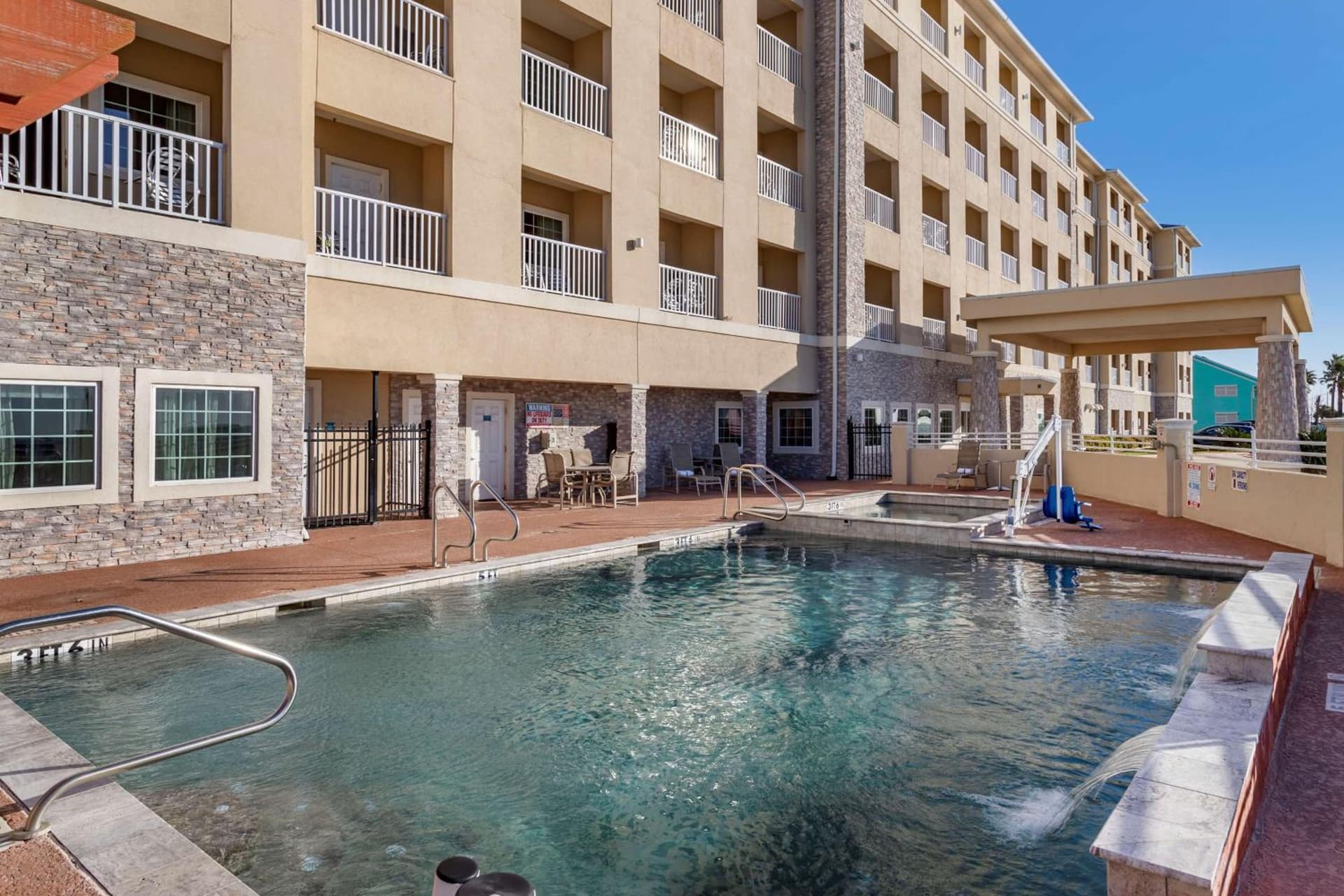 Best Western Plus Galveston Suites gallery photo in Galveston, TX — image 6
