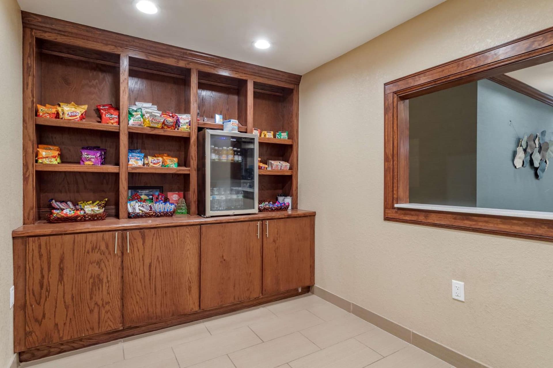 Best Western Plus Galveston Suites gallery photo in Galveston, TX — image 10