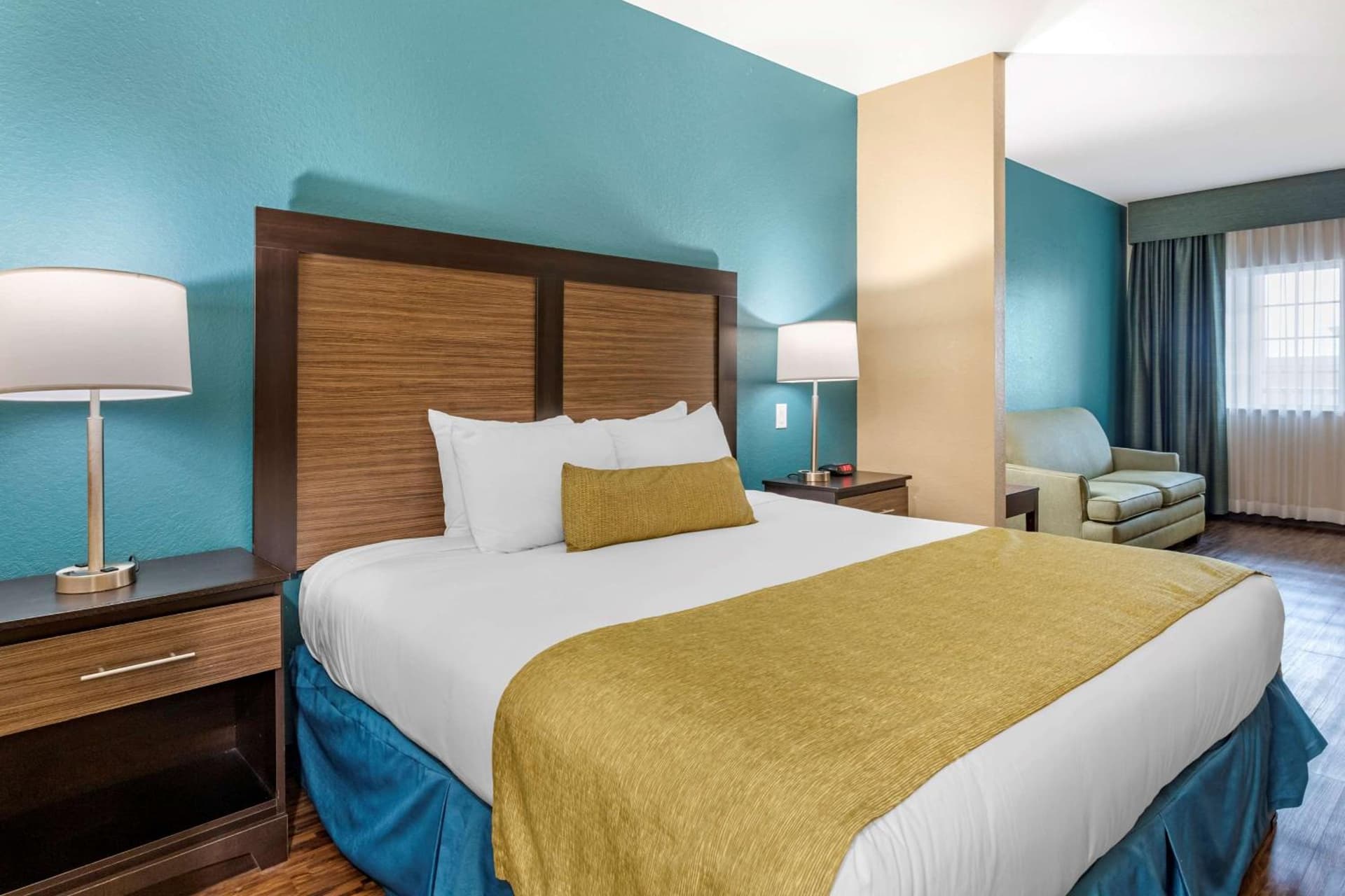 Best Western Plus Galveston Suites interior in Galveston, TX — gallery photo 2
