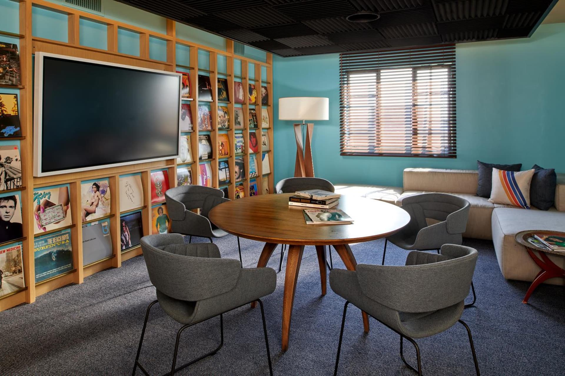 Hotel Ziggy On Sunset gallery photo in Los Angeles, CA — image 14