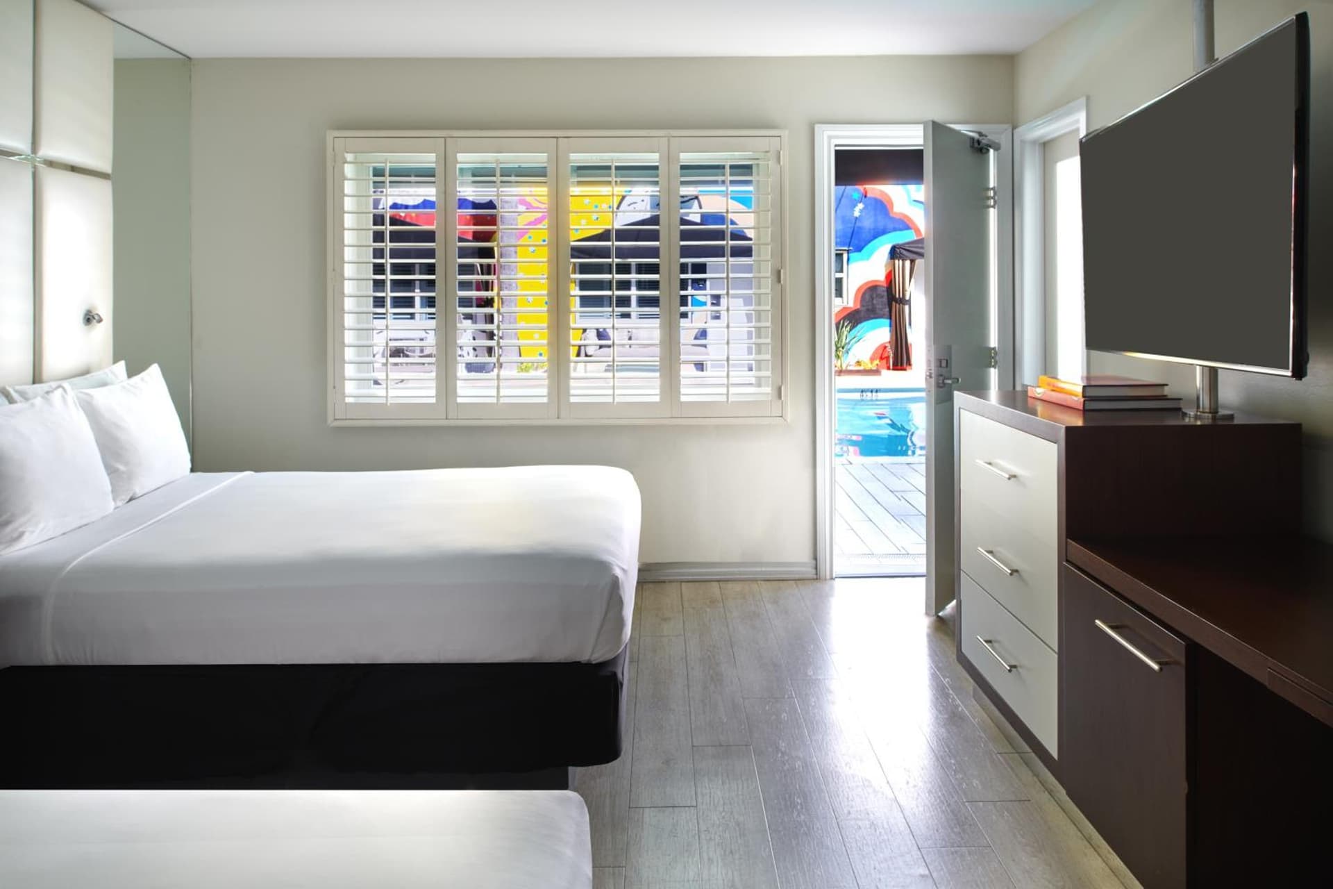 Hotel Ziggy On Sunset gallery photo in Los Angeles, CA — image 35