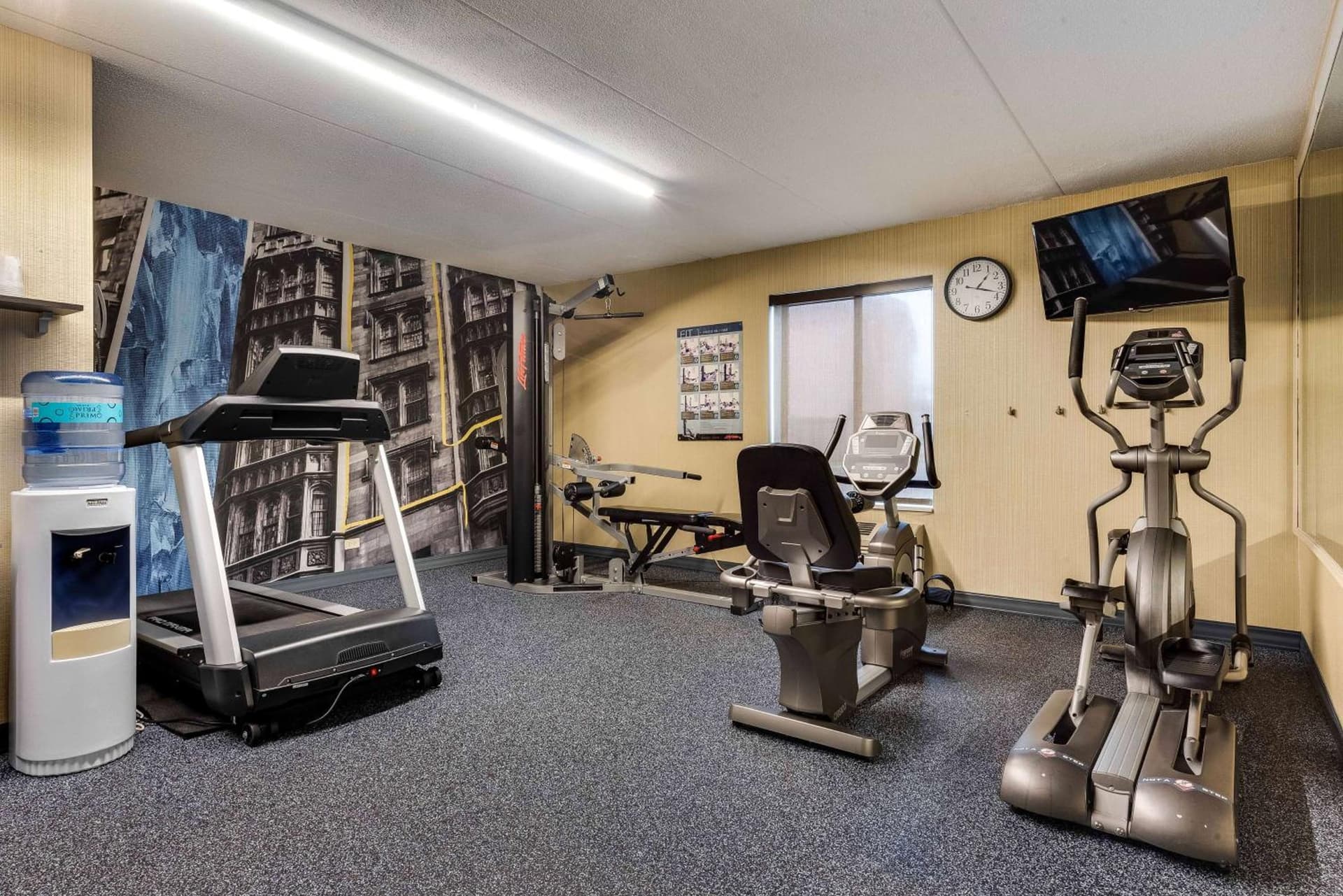 Best Western Chicago - Downers Grove gallery photo in Downers Grove, IL — image 7