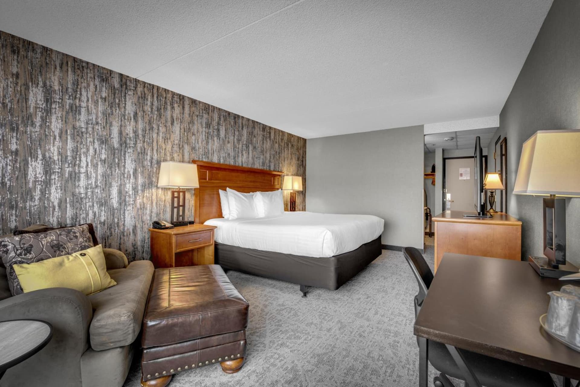 The Academy Hotel Colorado Springs gallery photo in Colorado Springs, CO — image 28