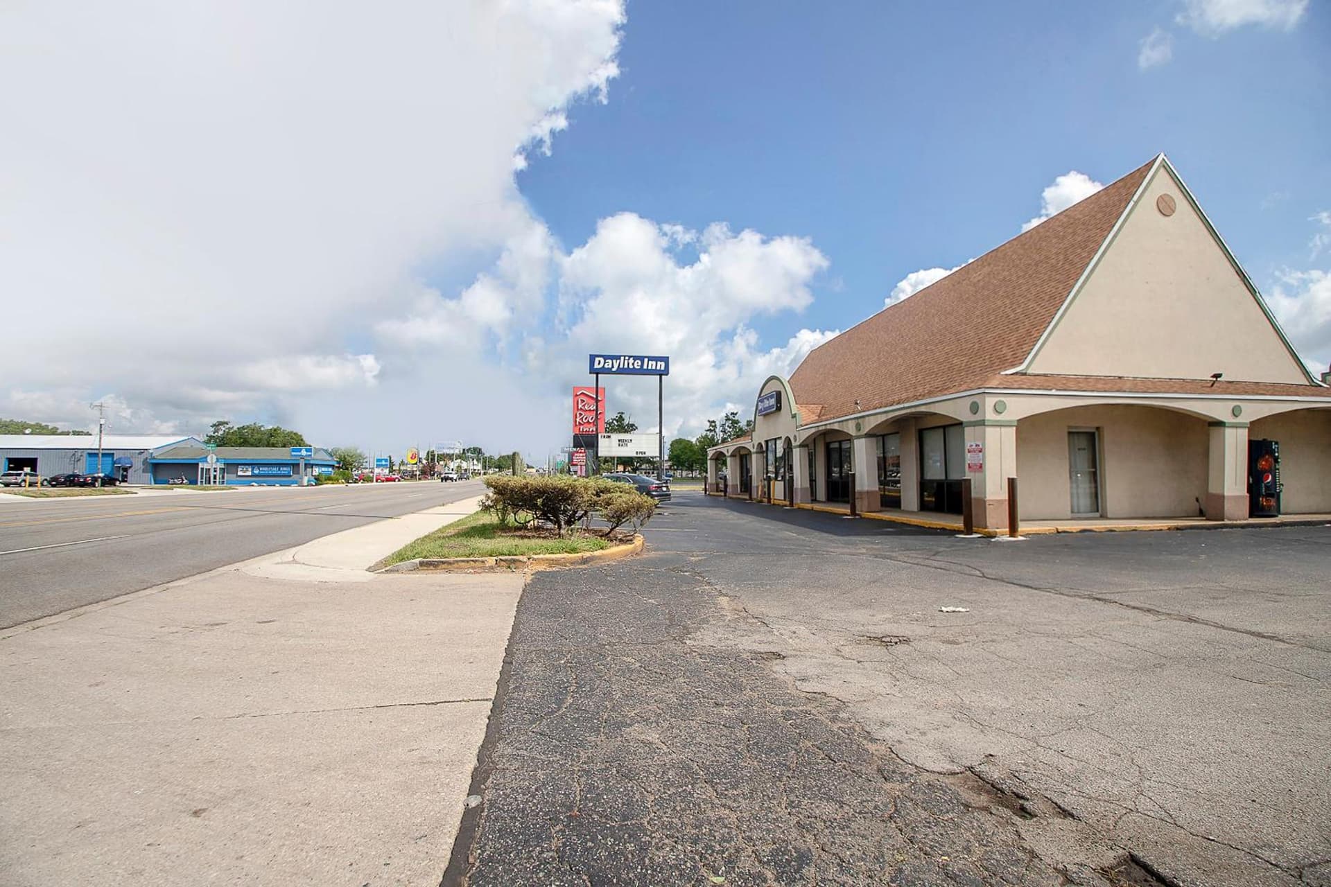 Hotel O Daylight Inn Elkhart I-90, IN property views in Elkhart, IN — gallery photo 3