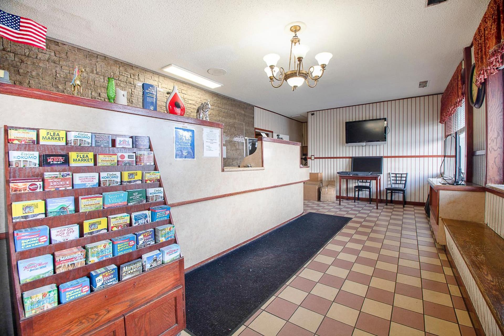 Hotel O Daylight Inn Elkhart I-90, IN interior in Elkhart, IN — gallery photo 2