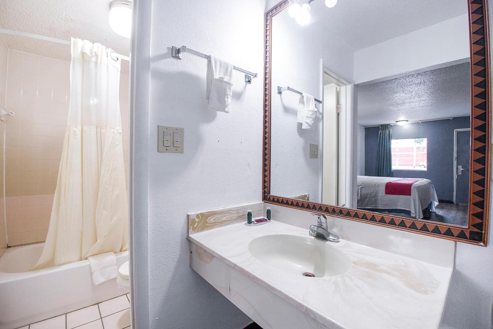 Hotel O Daylight Inn Elkhart I-90, IN gallery photo in Elkhart, IN — image 10