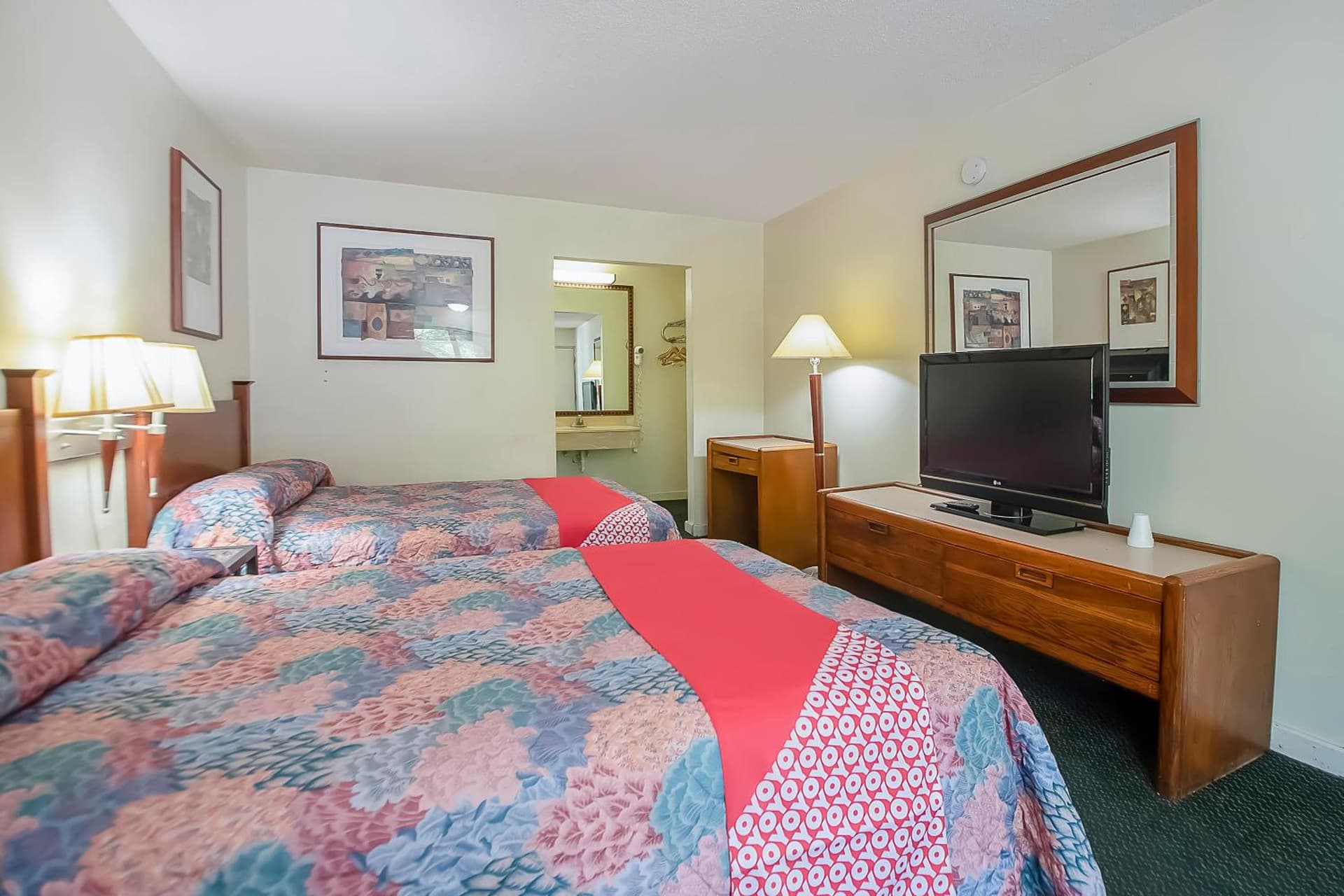 Hotel O Daylight Inn Elkhart I-90, IN gallery photo in Elkhart, IN — image 32
