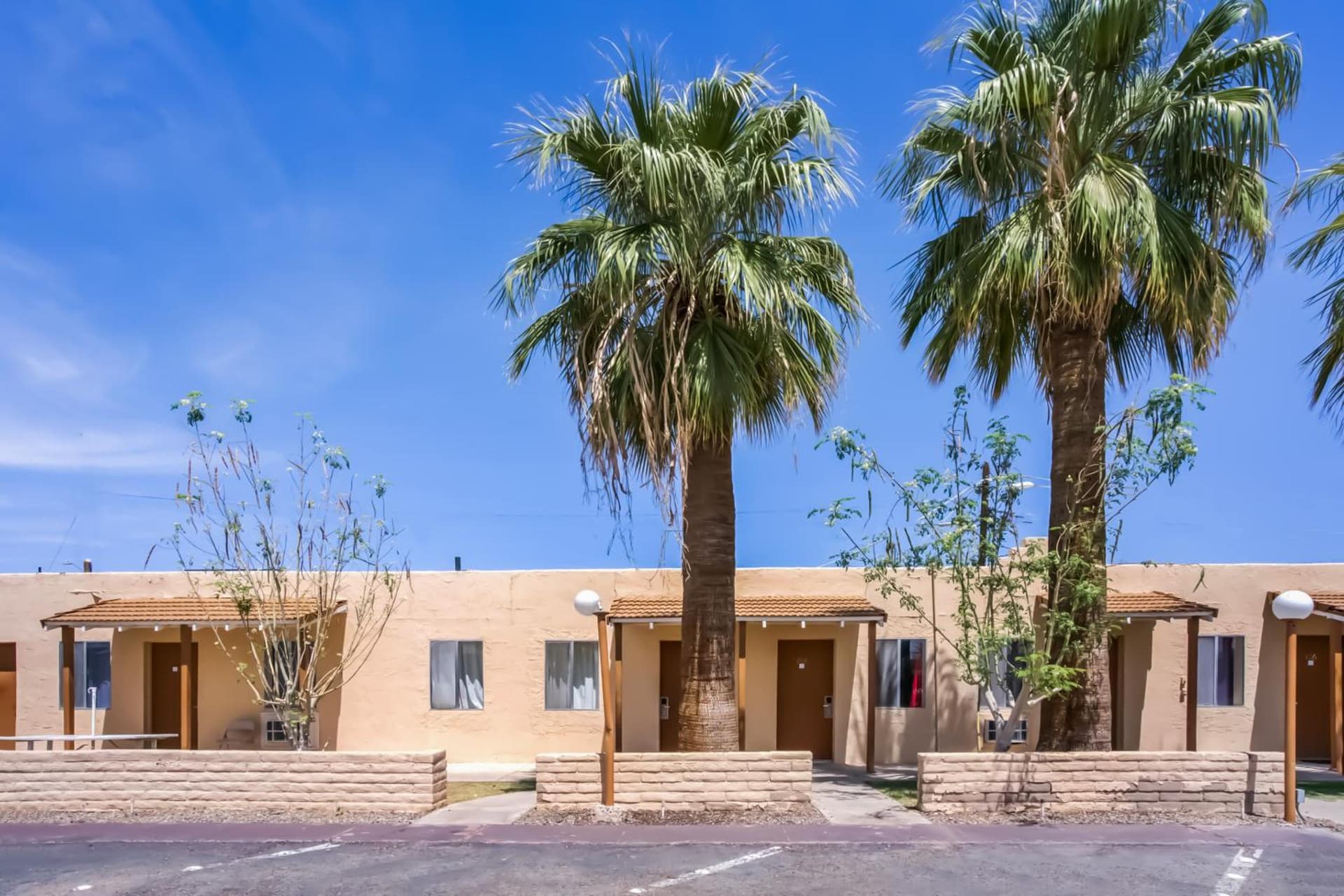 OYO Hotel Yuma AZ - I-8 US-95 gallery photo in Yuma, AZ — image 4