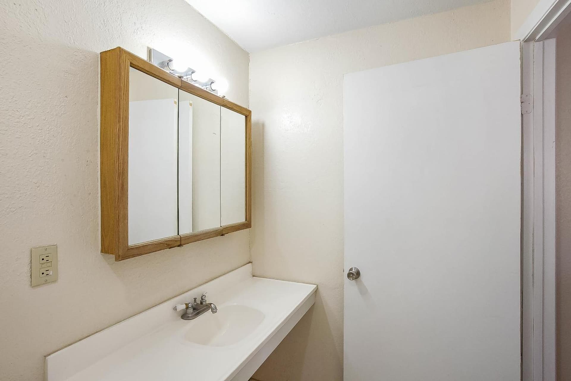 OYO Hotel Yuma AZ - I-8 US-95 gallery photo in Yuma, AZ — image 13