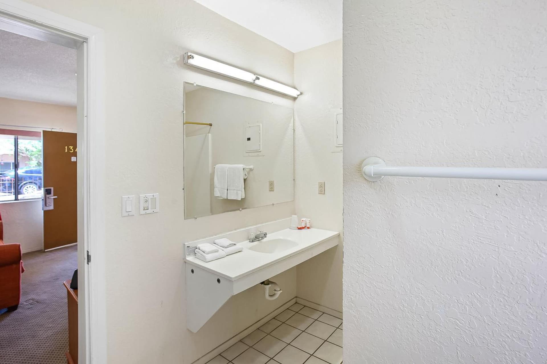 OYO Hotel Yuma AZ - I-8 US-95 gallery photo in Yuma, AZ — image 14
