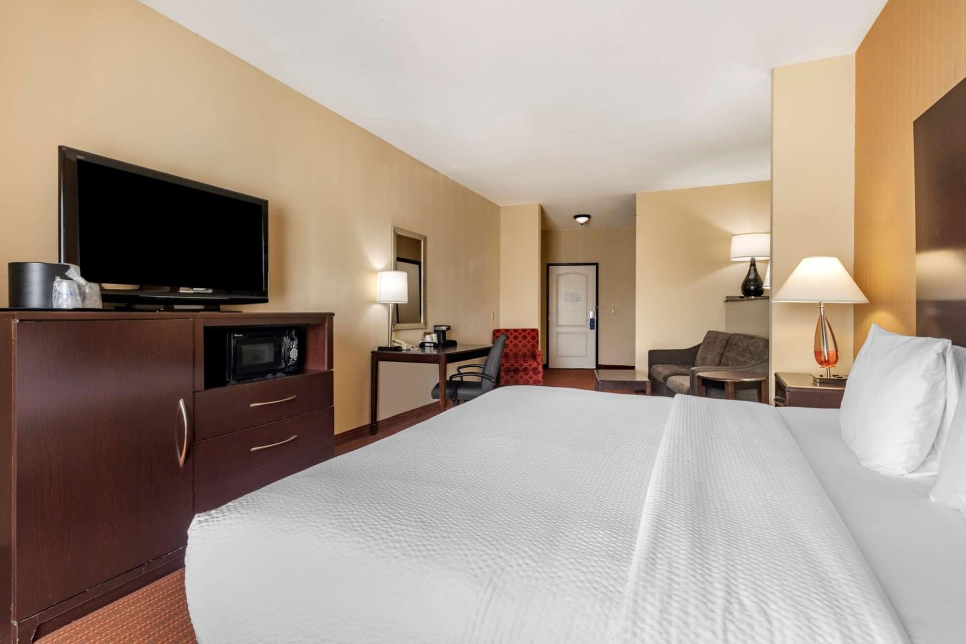 Best Western Plus DFW Airport West Euless gallery photo in Euless, TX — image 10