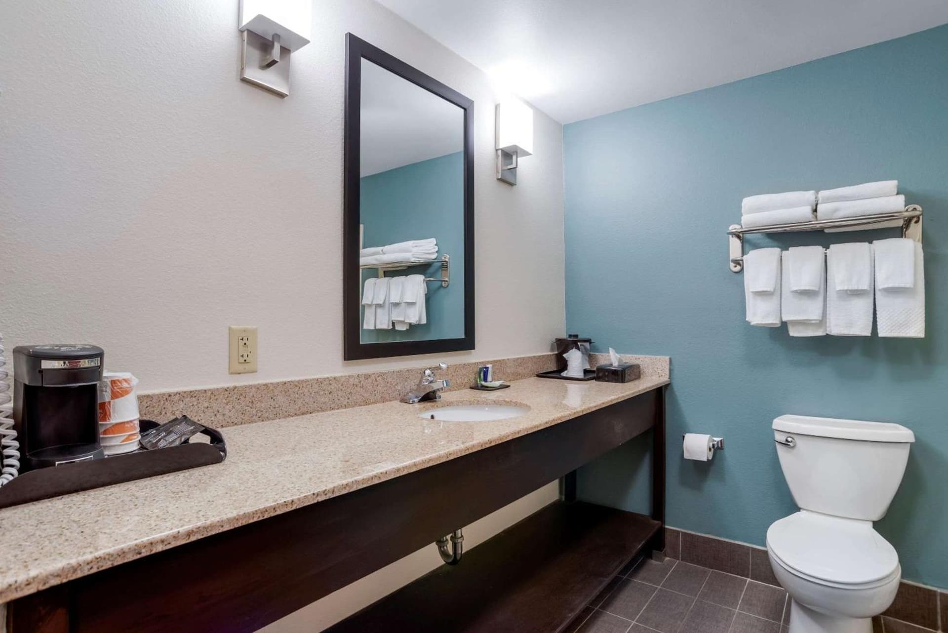 Sleep Inn & Suites Auburn Campus Area I-85 gallery photo in Auburn, AL — image 14